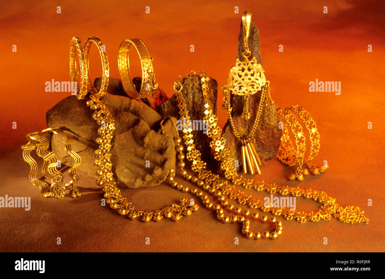 23 Karat Gold Schmuck Stockfoto