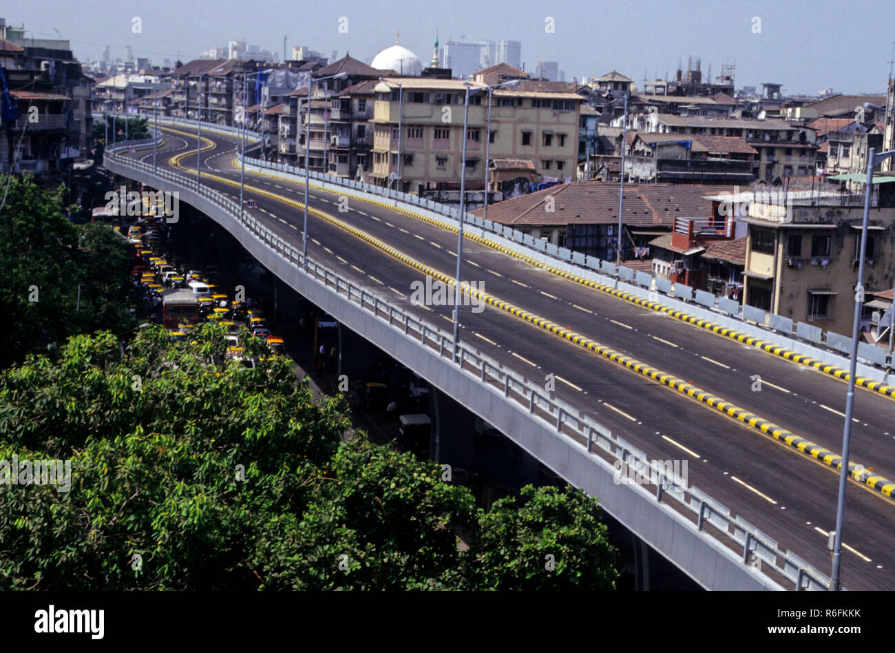 JJ Flyover Fliegen Sie über die Brücke in der Nähe des J. J. Hospital, Bombay, Mumbai, Maharashtra, Indien Stockfoto