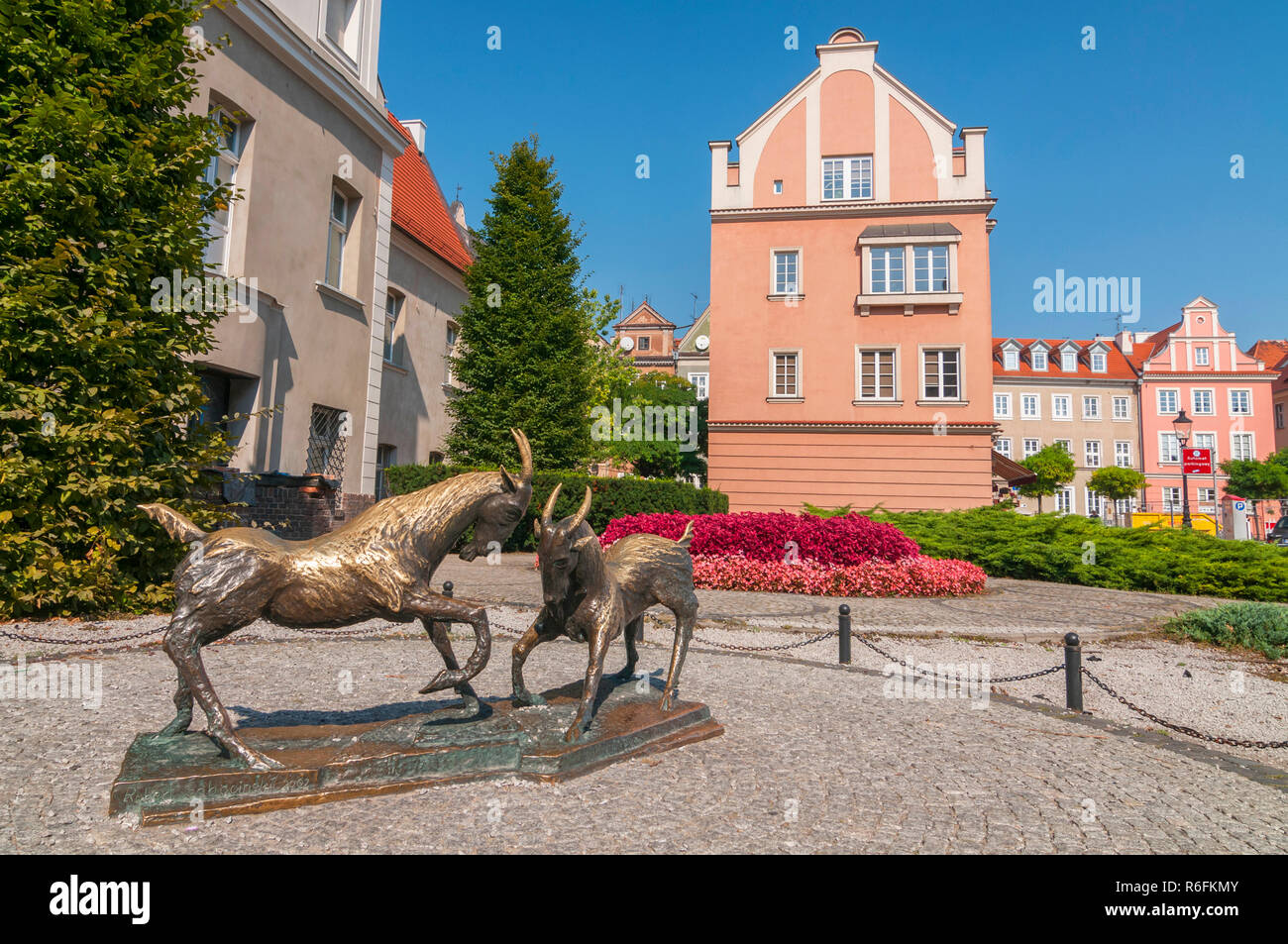 Eine Statue eingeweiht der Ziegen, die die Stadt Poznan aus Feuer gerettet, außerhalb der Altstadt, Poznan Polen Stockfoto