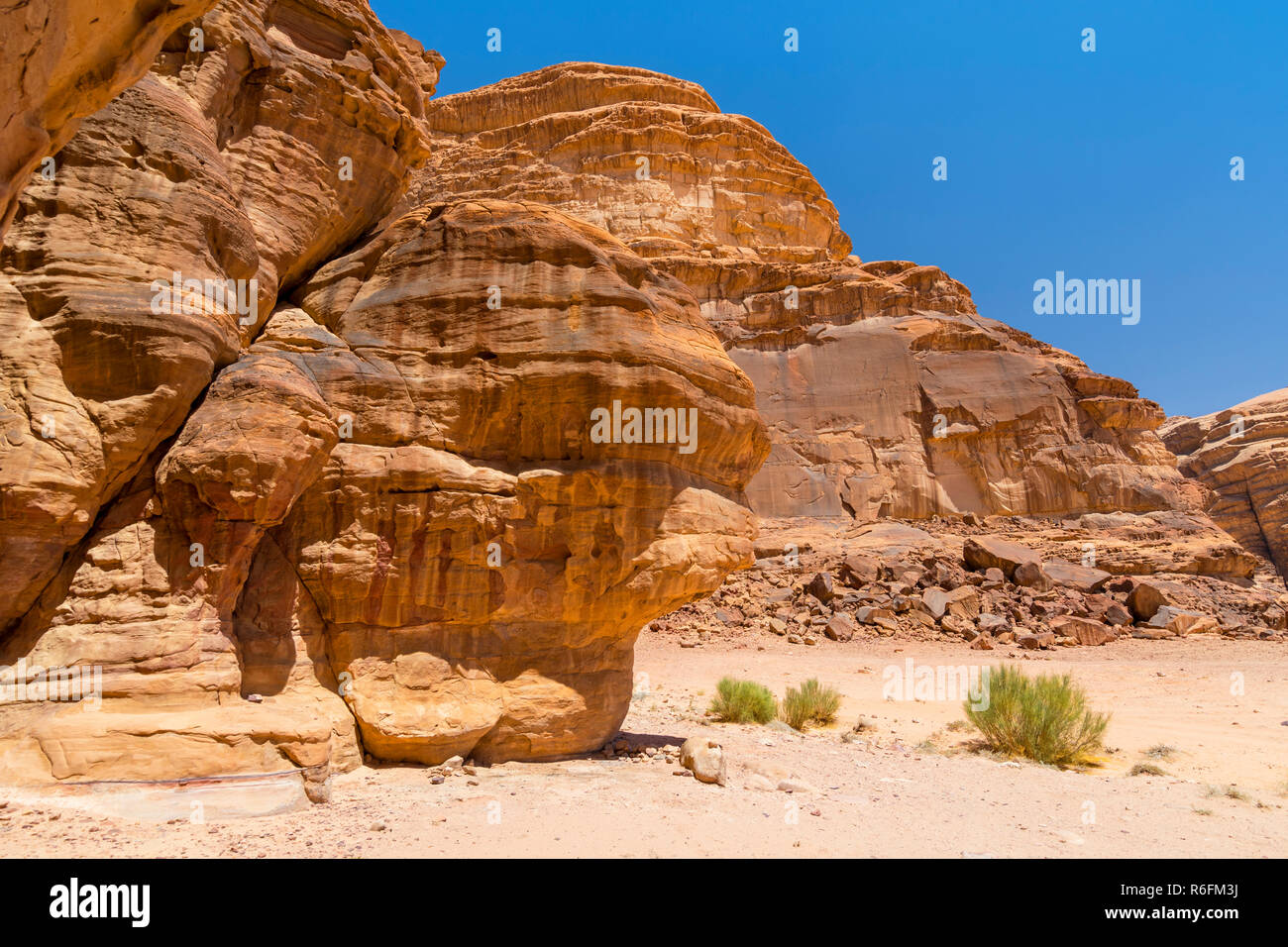Alte Bild Der Stein Kopf in Wadi Rum, das Tal des Mondes, im südlichen Jordanien Stockfoto