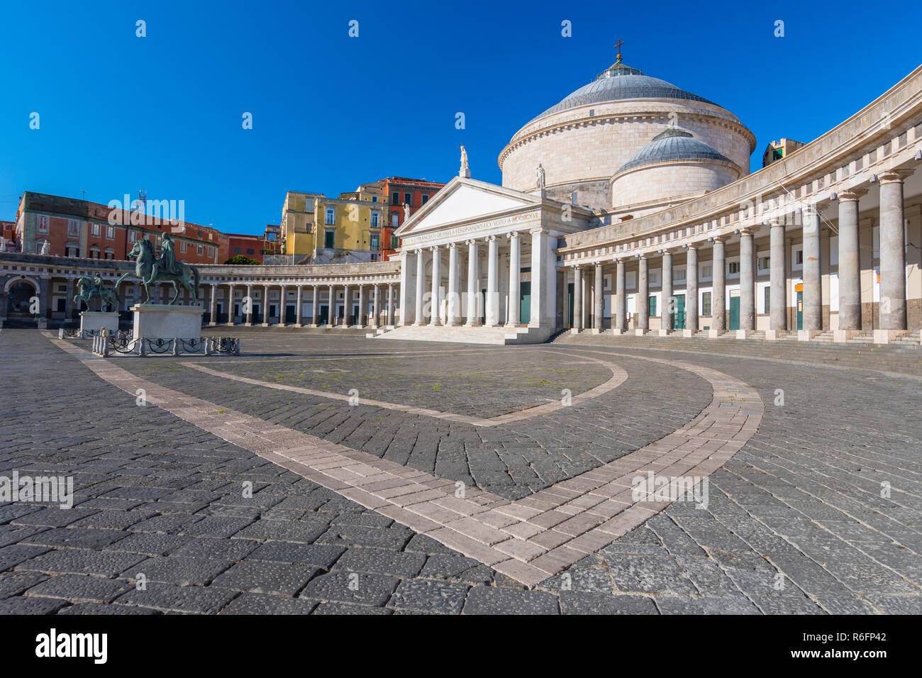 San Francesco Di Paola Kirche Piazza Plebiscito in Neapel, Kampanien, Italien Stockfoto