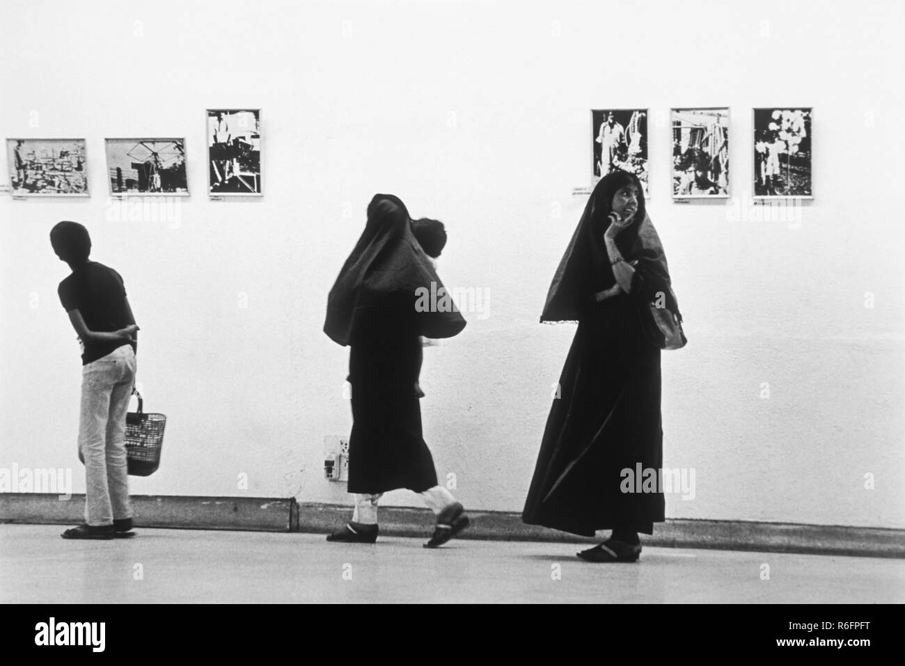 Kunstgalerie, muslimische Frauen, Indien, alter Jahrgang 1900s Bild Stockfoto