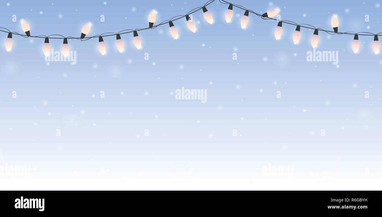 Weihnachten Lichterketten auf verschneiten Winter Hintergrund Illustration Vektor EPS 10. Stock Vektor