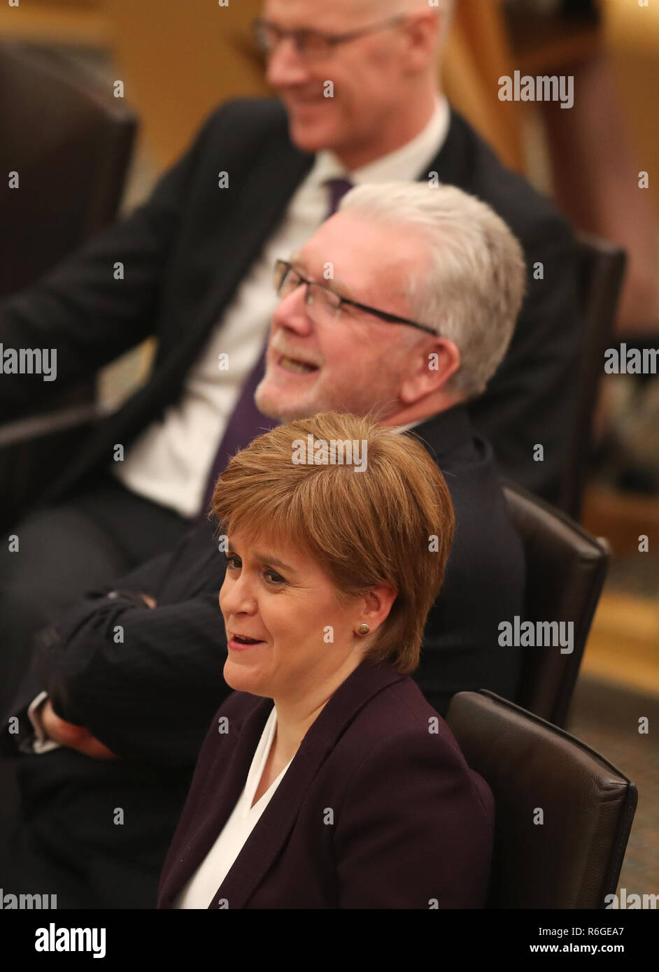 Erster Minister Nicola Sturgeon im Plenarsaal des schottischen Parlaments, Edinburgh, als ein Votum gegen Theresa's Können vorgeschlagen Brexit befassen sich mit MSPs stattdessen für eine "bessere Alternative" zu den Plänen der PM zu werden gehalten wird. Stockfoto