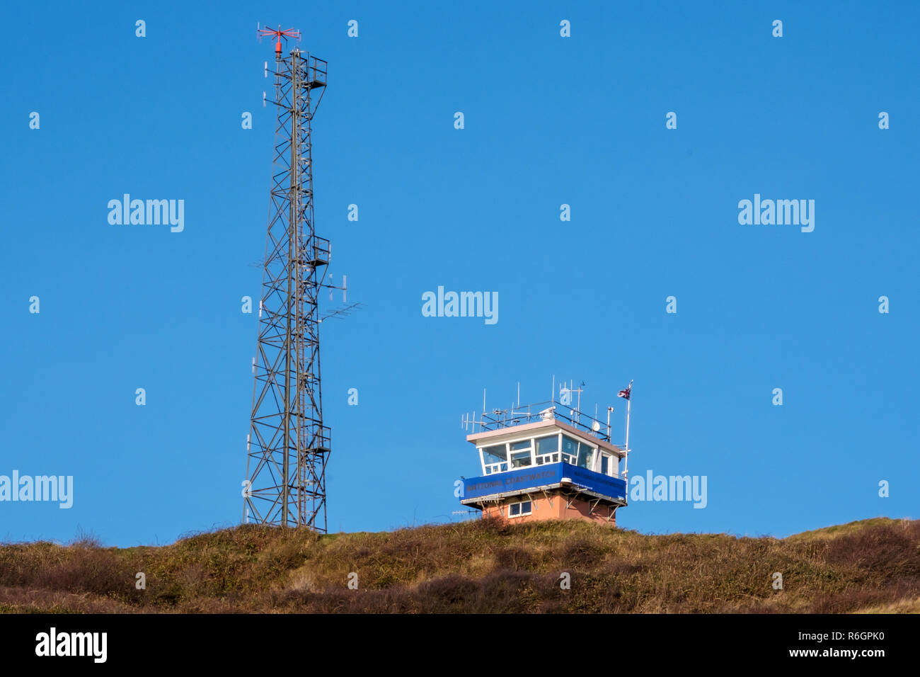 NEWHAVEN, East Sussex/UK - Dezember 4: Nationale Coastwatch Turm in Newhaven East Sussex am 4. Dezember 2018 Stockfoto