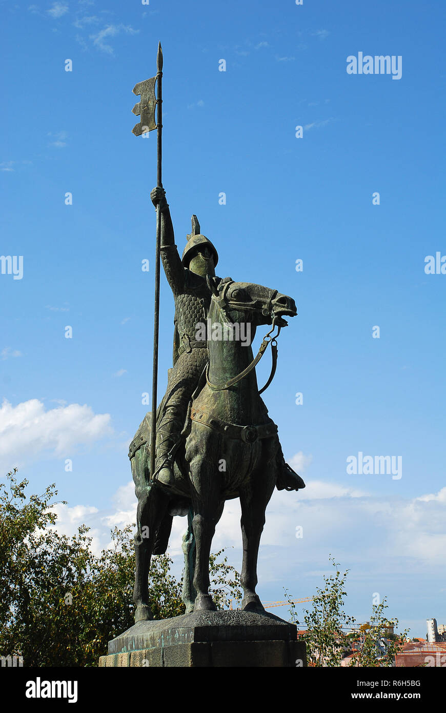 Reiterstandbild von Vimara Peres in Porto. Portugal. Vimara Peres war eine neunte Jahrhundert Edelmann aus dem Königreich Asturien Stockfoto