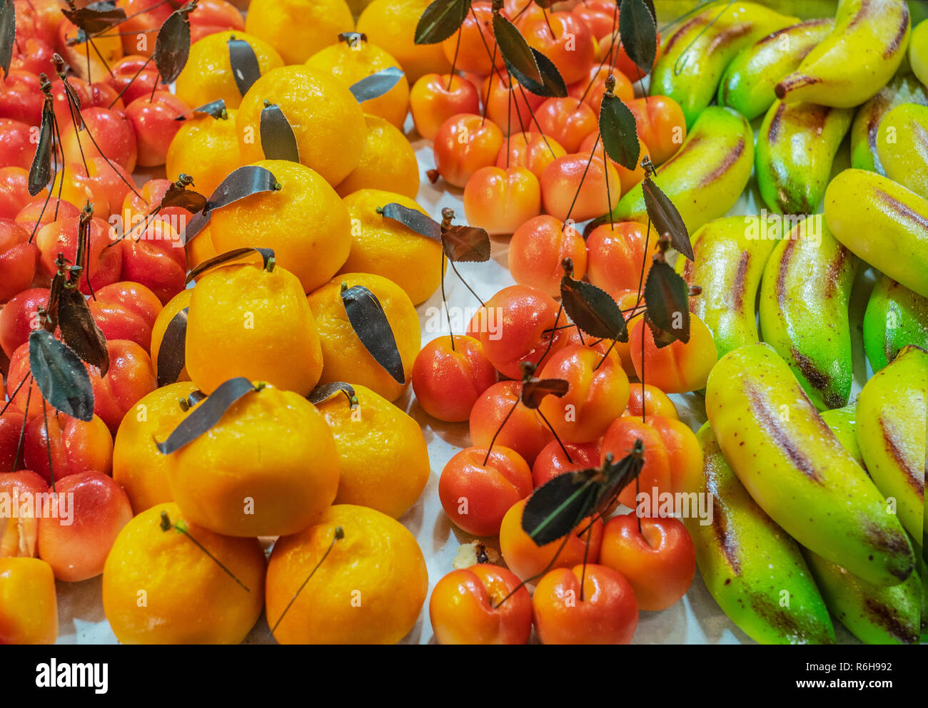 Früchte marzipan sizilien -Fotos und -Bildmaterial in hoher Auflösung ...