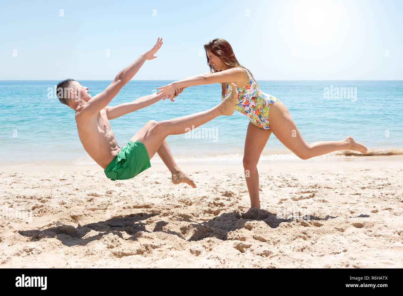 Junge Mädchen drücken Stockfoto