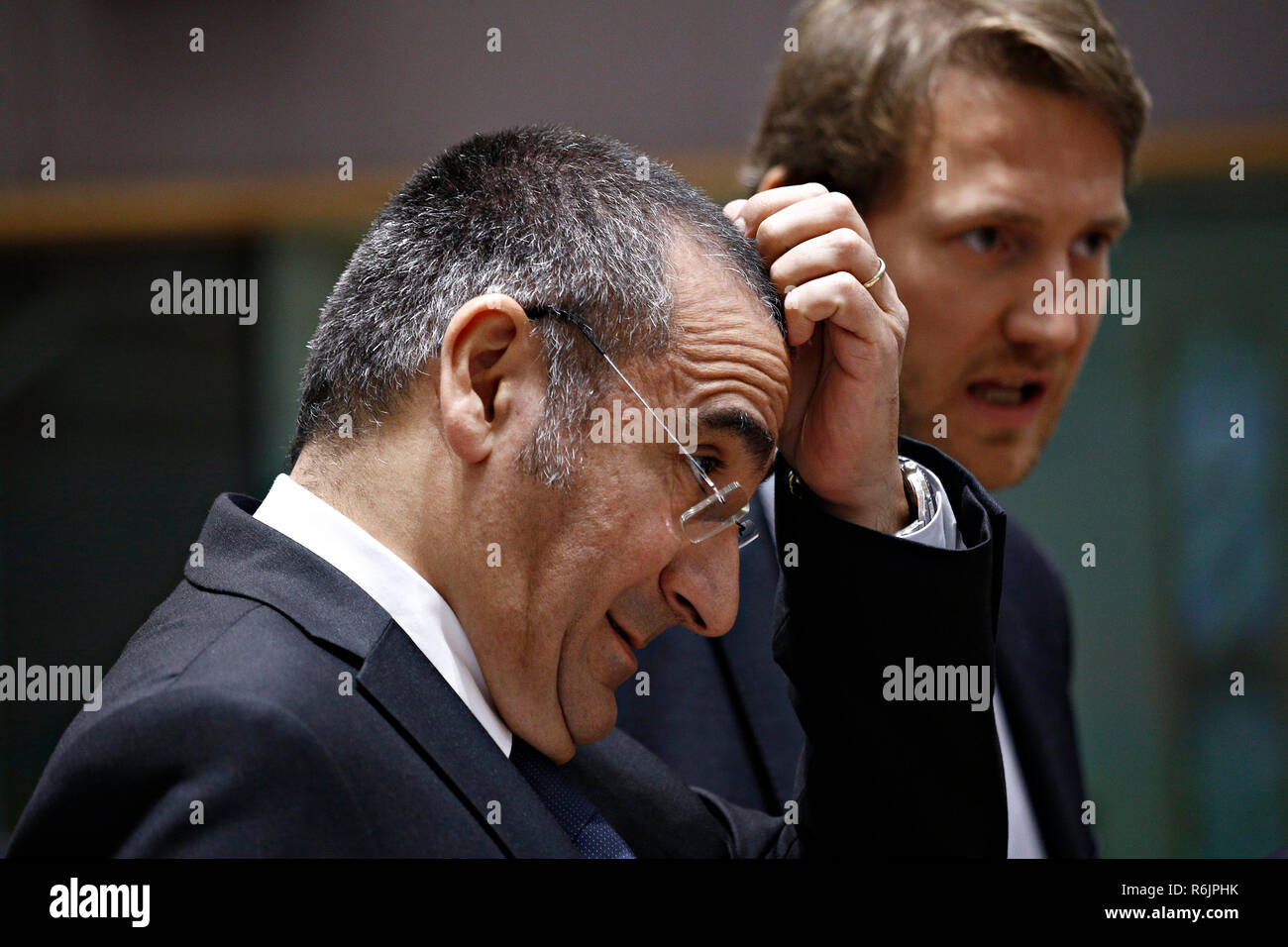 Brüssel, Belgien. 6 Dez, 2018. Der französische Minister des Innern Laurent Nunez kommt in ein Rat für Justiz und Inneres der EU teilzunehmen. Credit: ALEXANDROS MICHAILIDIS/Alamy leben Nachrichten Stockfoto