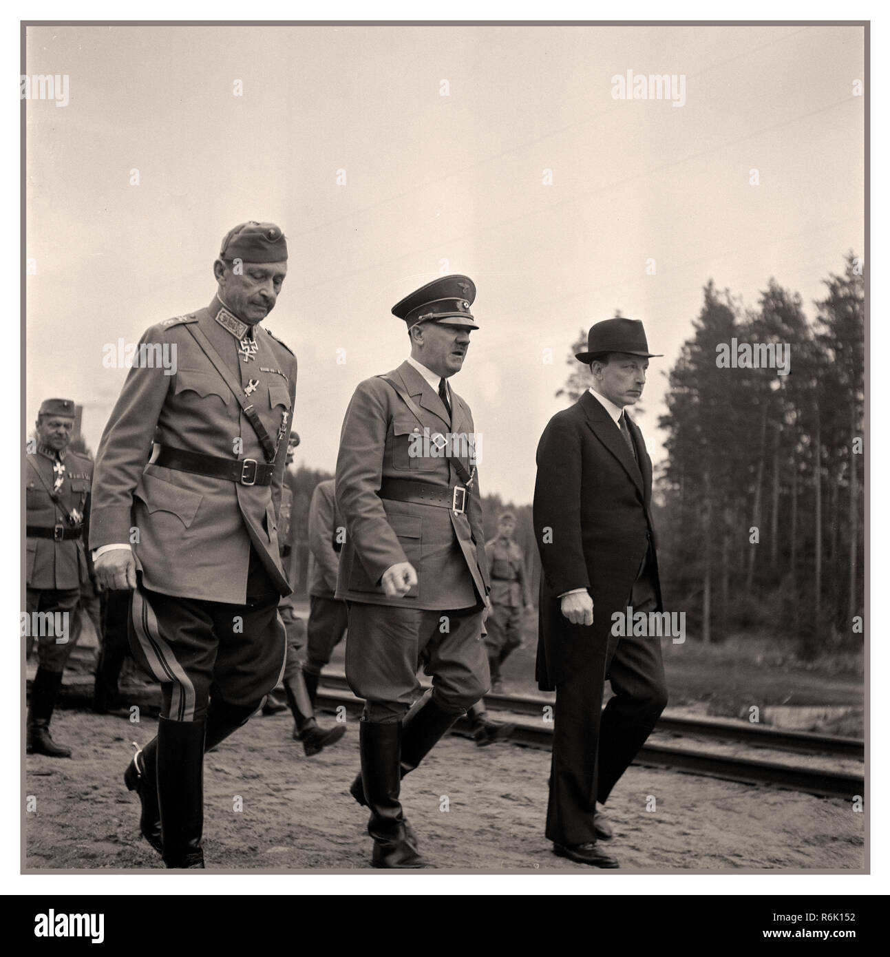 Feld Marschall Mannerheim Adolf Hitler und der finnische Präsident Ryti Juni 4 1942 während Hitlers Besuch in Immola Finnland Stockfoto