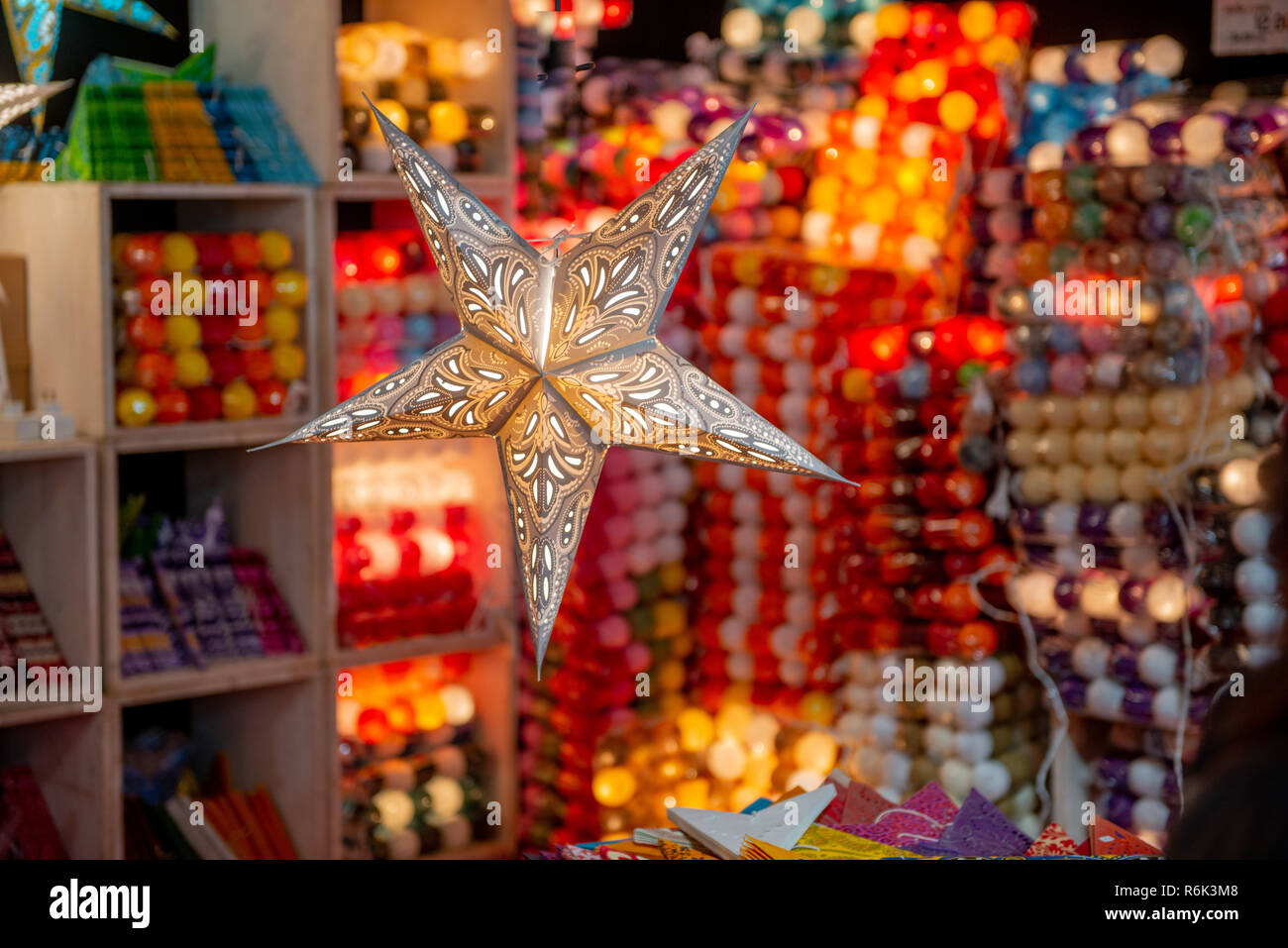 Leuchtende Stern für Weihnachtsdekorationen Stockfoto