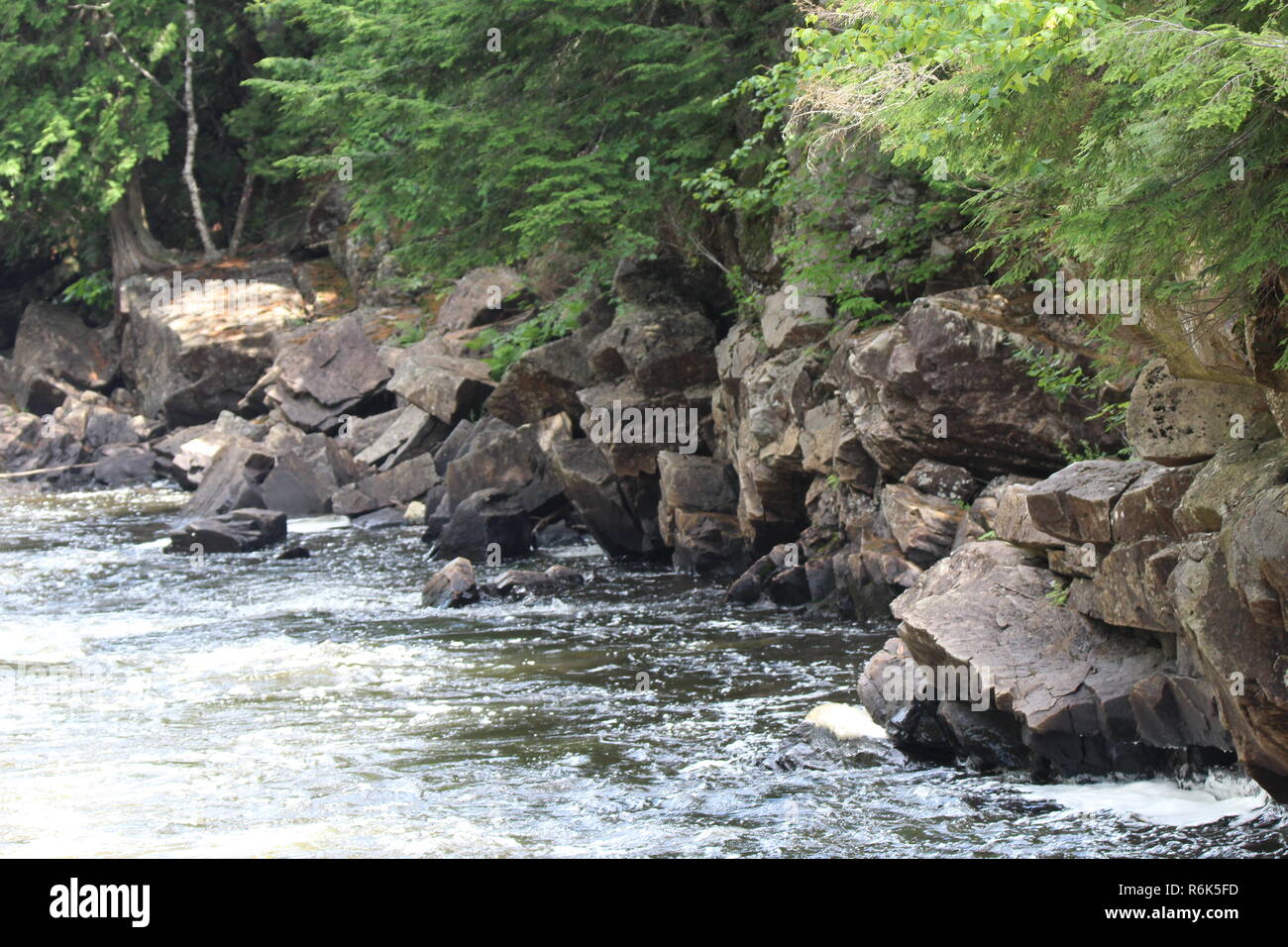 Cascade d'eau et nature/Fluss in der Natur Stockfoto