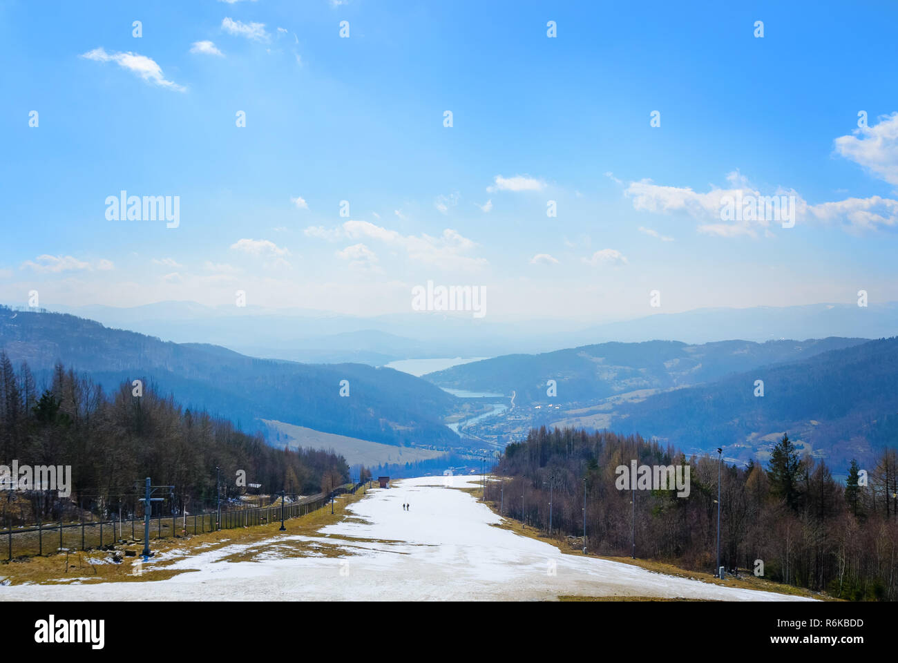 Blick von Zar Berg in den sonnigen Tag. Polen. Europa. Stockfoto