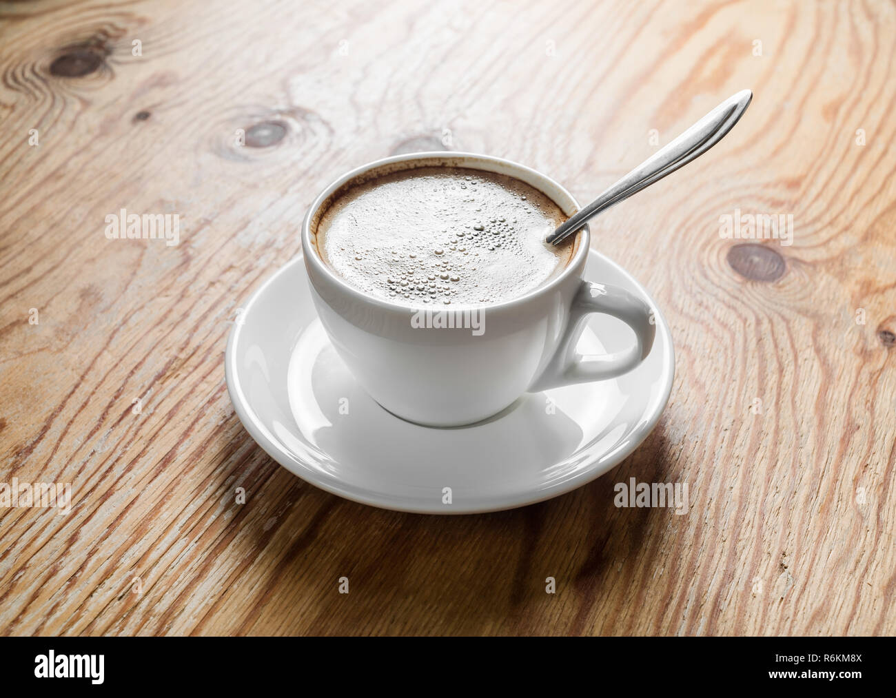 Kaffee am Tisch Stockfoto
