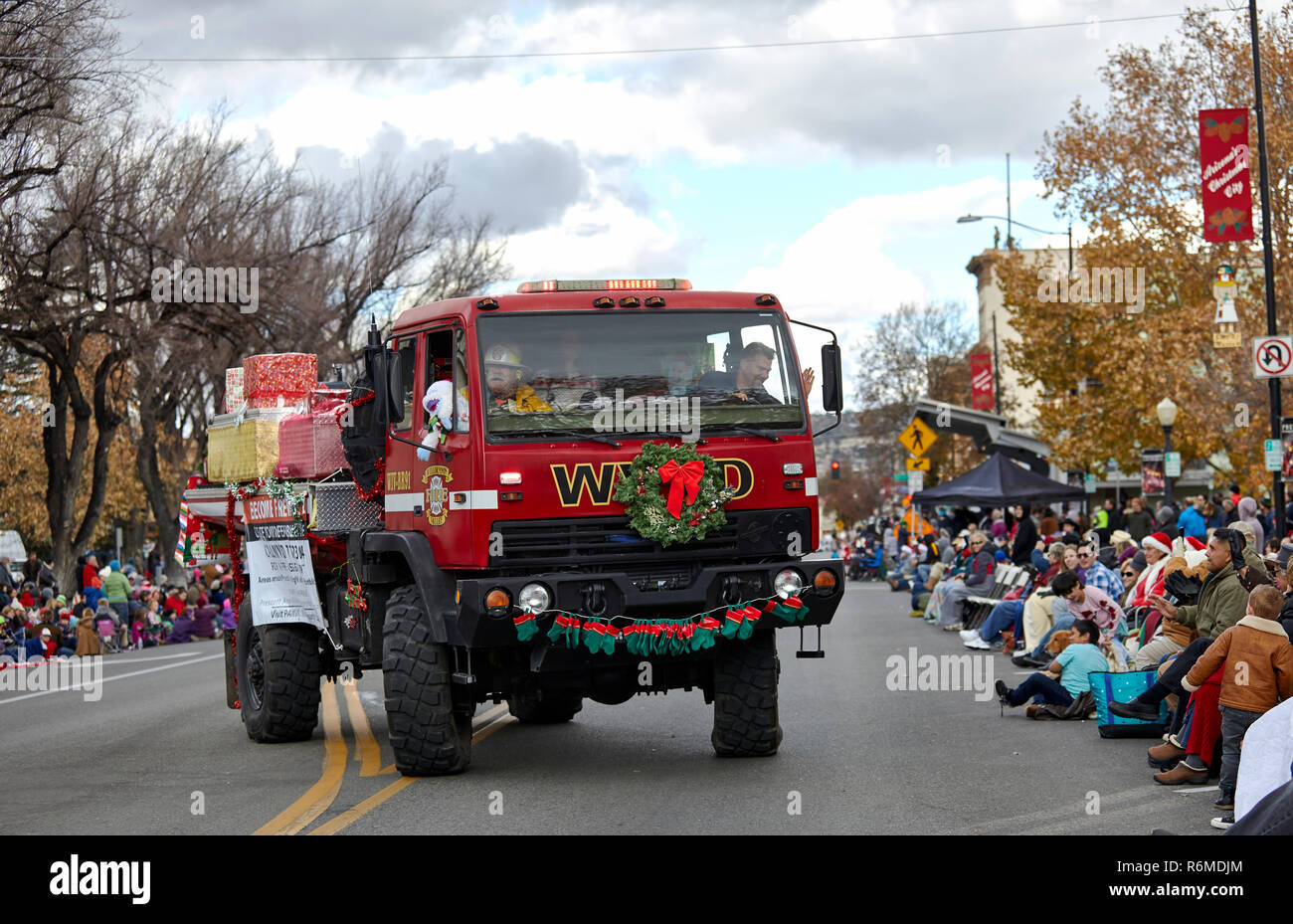 Prescott, Arizona, USA - Dezember 1, 2018: Williamson Tal firetruck eingerichtet an der Christmas Parade Stockfoto