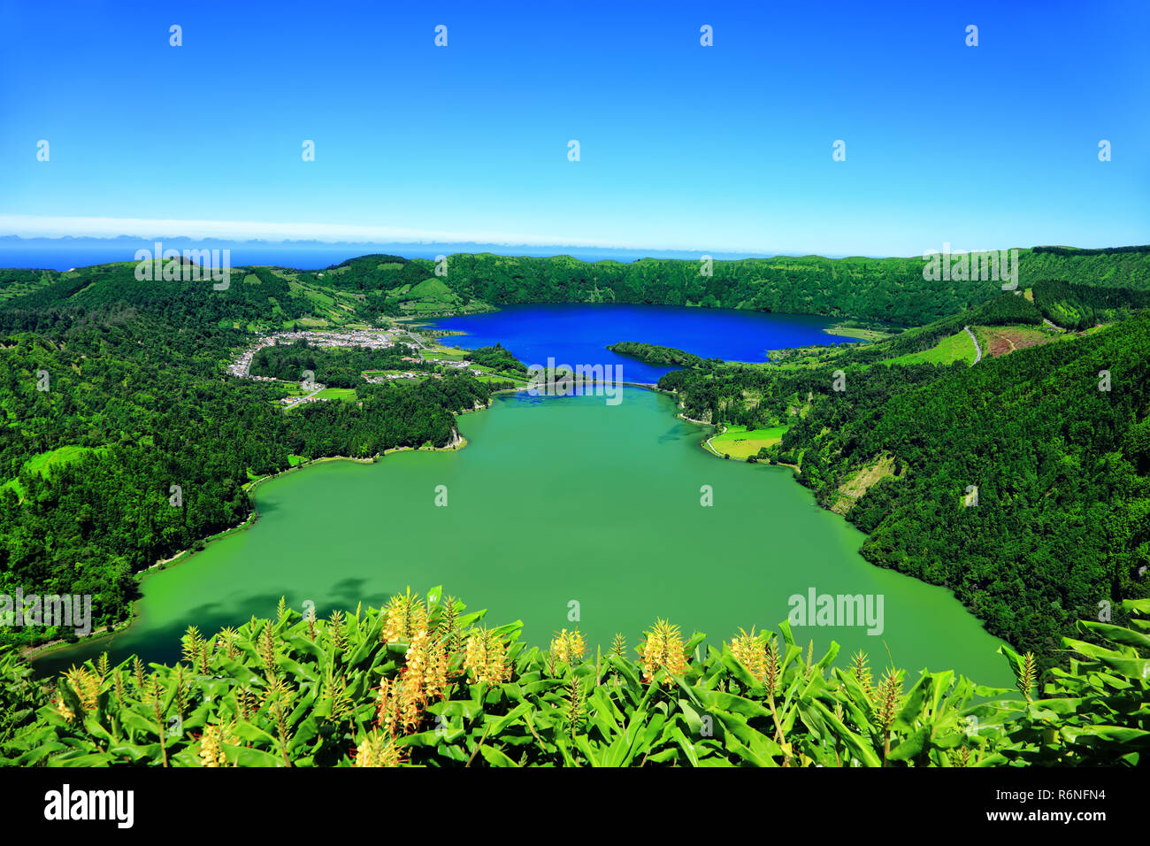 Lagoa das Sete Cidades, Lagune der sieben Städte, São Miguel, Azoren, Portugal, Europa. Stockfoto
