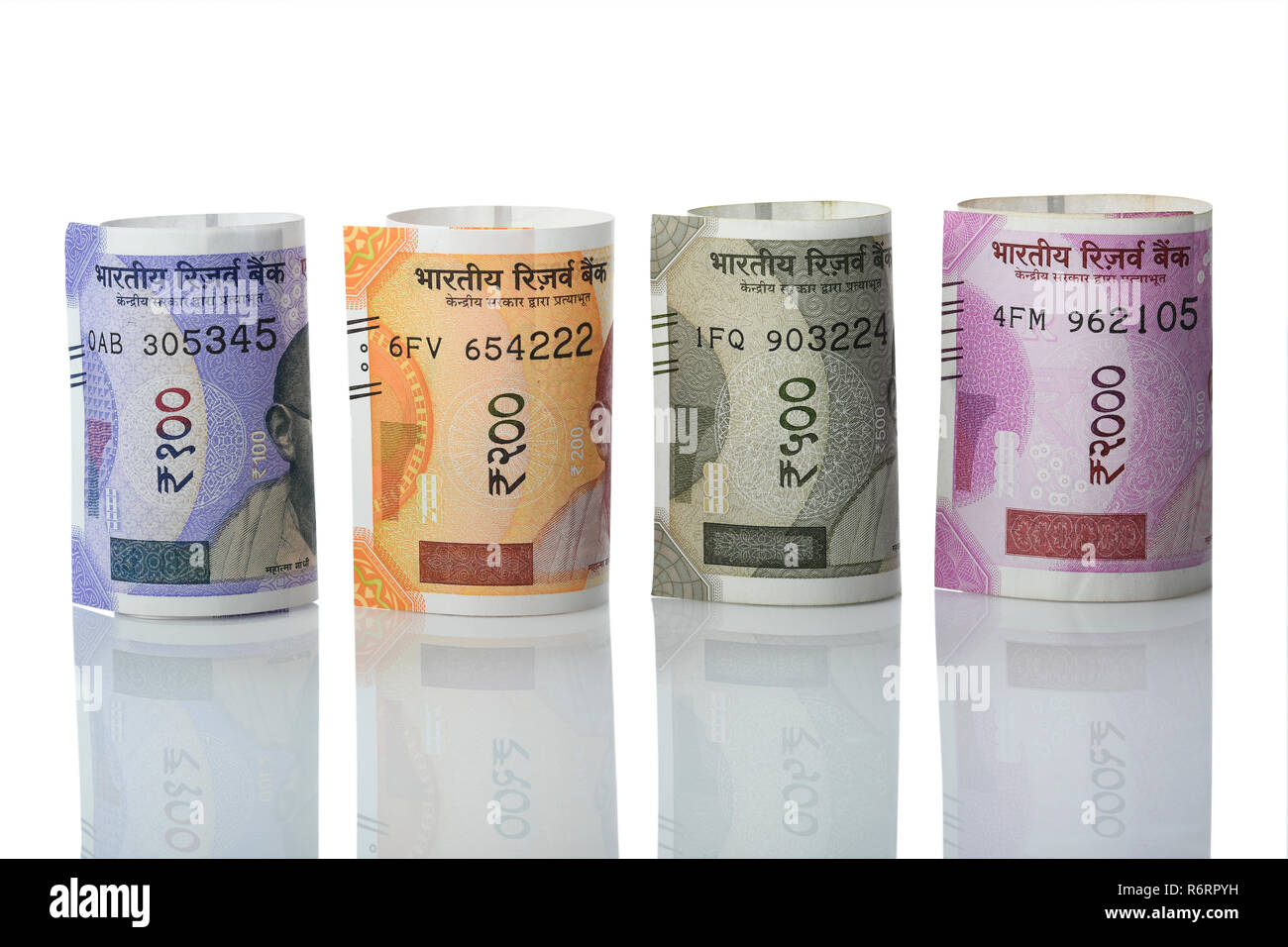 Finanzen: Vorderansicht des neuen indischen Banknoten Stockfoto