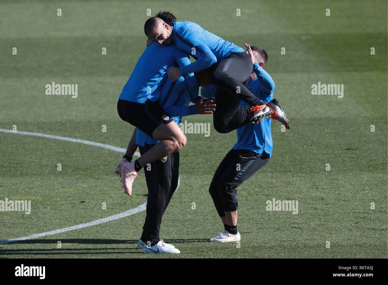 Boca Juniors Training Session in Las Rozas, Madrid. 12.06.2018. (Foto: Juan Carlos Rojas/Cordon drücken). Guillermo Barros Schelott Trainer SesiÃ³n de entranamiento Del Boca Juniors en Las instalaciones de la FederaciÃ³n Española de FÃºtbol de zlas Rozas, Madrid. 06/12/2016. (Foto: Juan Carlos Rojas/Cordon Cordon Drücken Drücken) Stockfoto