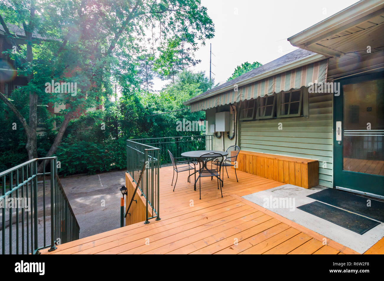 Ein Guest House bietet zusätzliche Unterbringung im University Inn, ein familiengeführtes Hotel in der Nähe von der Emory University in Atlanta, Georgia, 29. Mai 2014. Stockfoto