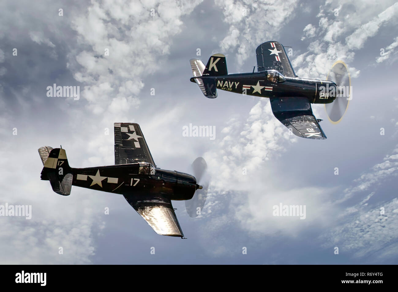 F6F Hellcat mit F4U-4 Corsair Stockfoto