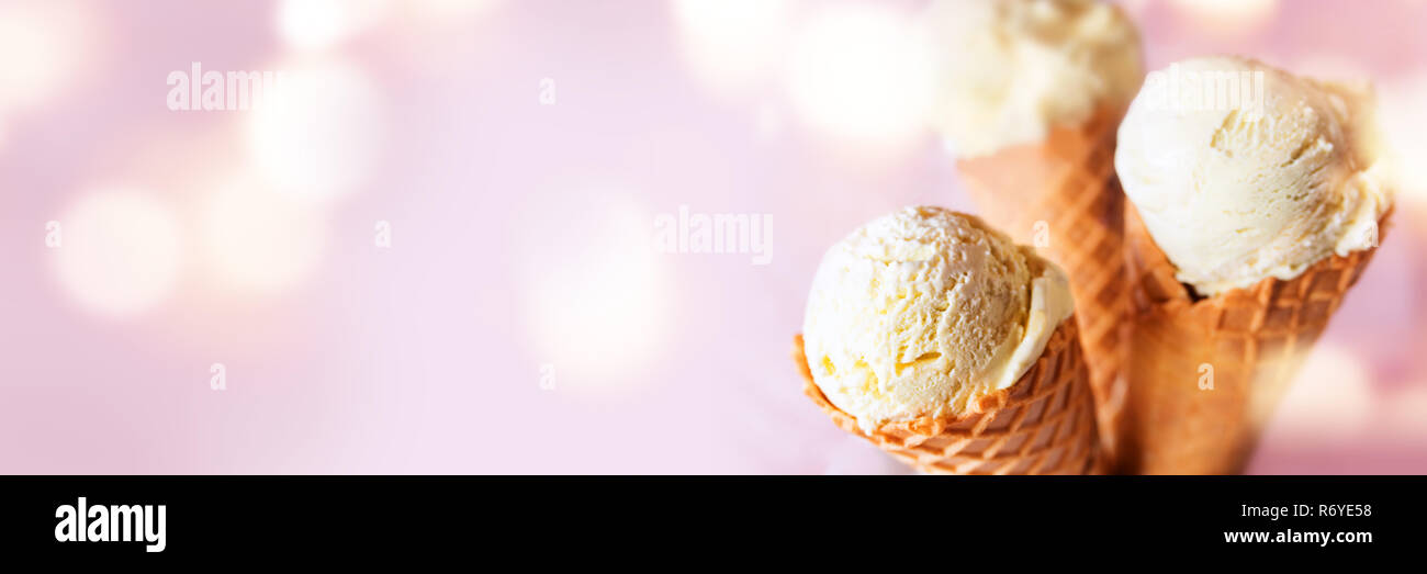 Verschiedene Sorten Eis Kegel Stockfoto