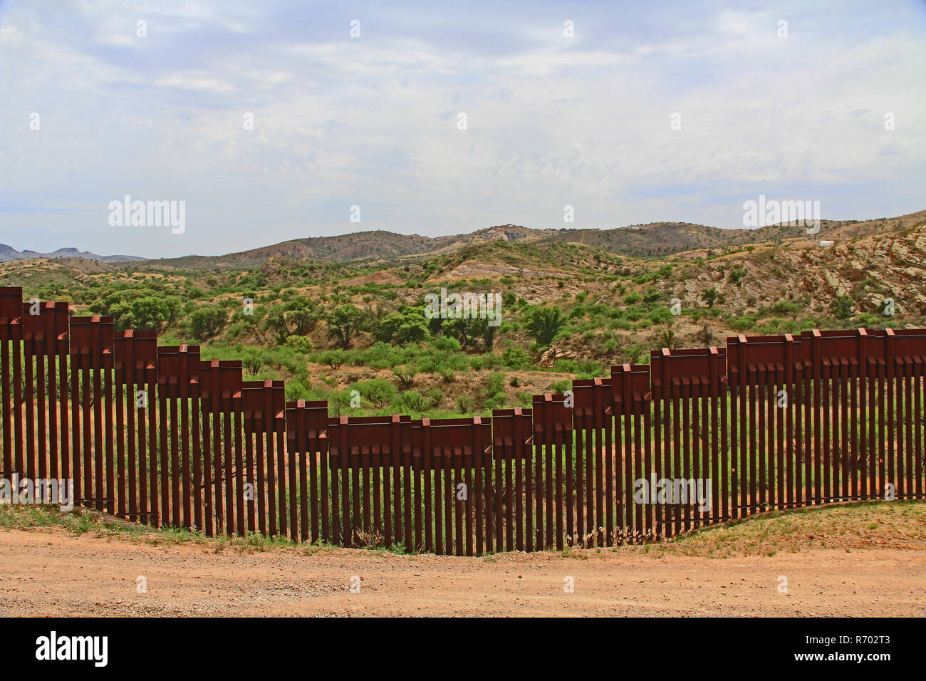 Grenze Zaun, die uns von Mexiko in der Nähe von Nogales, Arizona Stockfoto