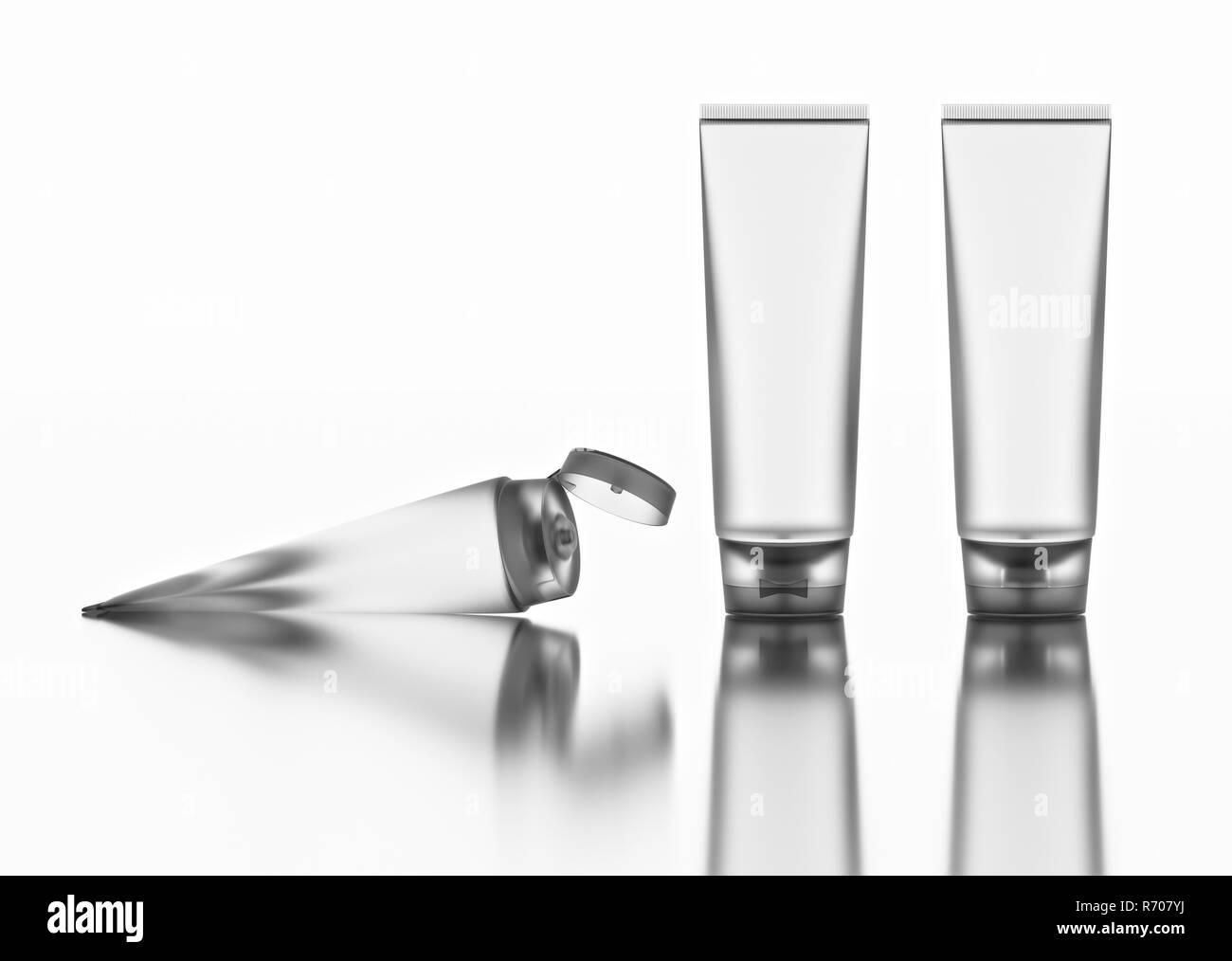 Klar glänzend Kunststoff Rohr für die Medizin oder Kosmetik Stockfoto