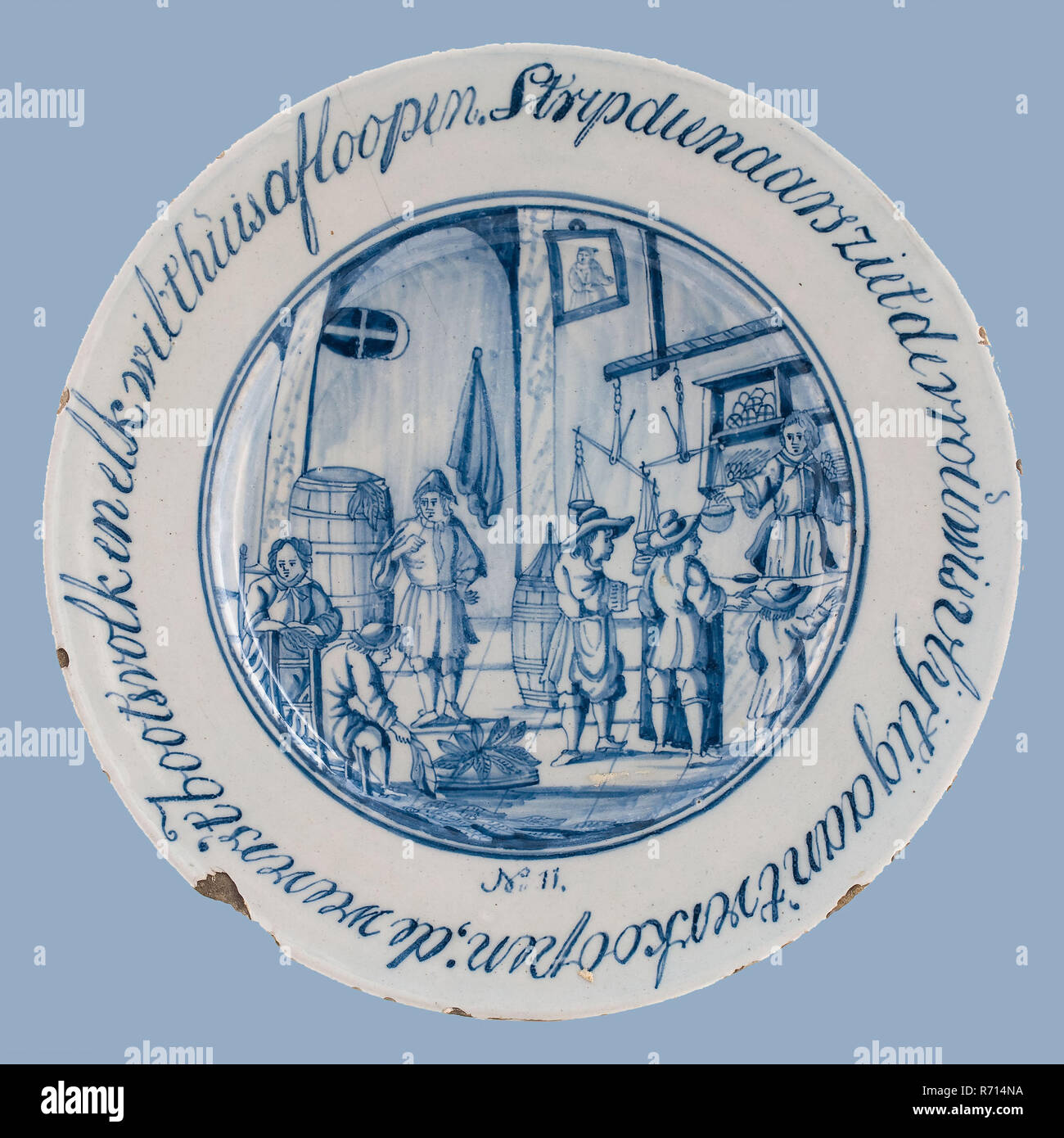 Jakob Schut, Delfter Blau Platte mit komischen Abstreifer sieht die Frau ist fleißig verkaufen; die Weber die Boat People und jeder will weg von dem Haus zu gehen. Nr. 11, Platte Geschirr halter Keramik Steingut Glasur Glasur, gebackene Zinn bemalt verglaste runde Platte schrägen Kante drei prun druckt Oberkante blau Unterglasur gemalt: Tabak Tabak Handel Handel Virginia Delfter Blau Haus innen Stockfoto