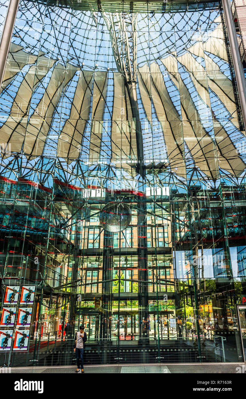 Sony Center, Potsdamer Platz, Berlin, Deutschland Stockfoto