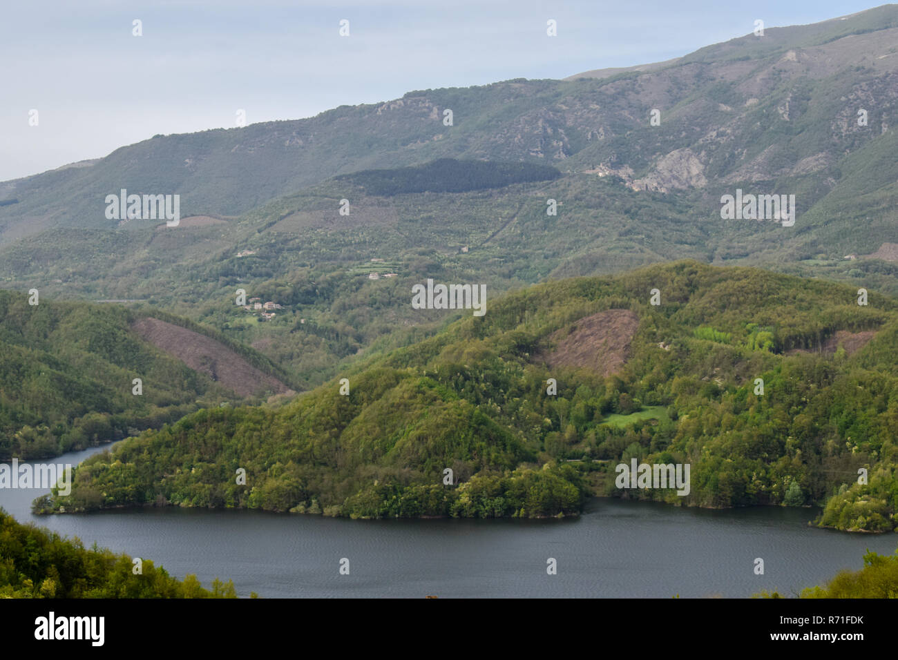 Lago del Turano, Colle di Tora, Provinz Rieti, Italien Stockfoto