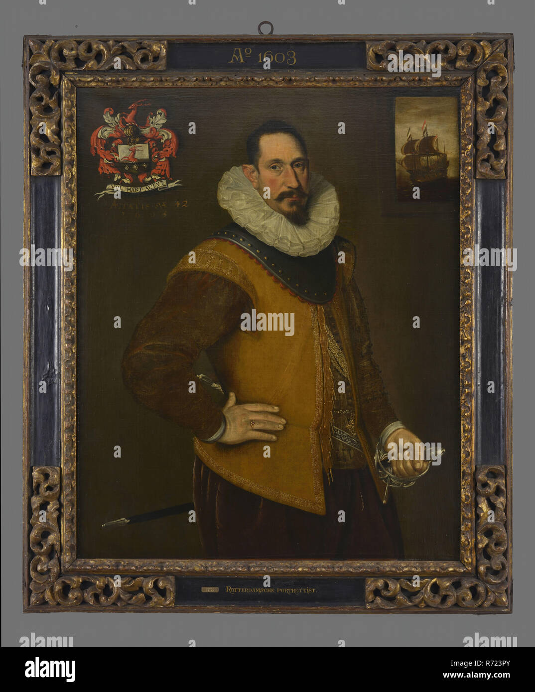 Portrait von Hendrik Hartman, Portrait Malerei Leinwand leinwand öl, stehend rechteckigen Porträt des Menschen, Hendrik Hartman Sea Captain (Antwerpen 1561 - Rotterdam 1632) stehen drei Viertel nach rechts. Schnurrbart spitzbart Stahl zervikalen Gürtel große weiße Plissee halsband Ring mit Herz Form Schwert in der linken Hand Mit der rechten Hand in die Seite. Rechte obere Ecke Malen mit Schiff oben links Familie Arme: Sektionen: eine emergente Rotwild in blue water; drei verknoteten Diamanten mit Helmen der Hirsch und planen mit Motto oben malte auf banderole unter die Arme: VOLLEN HERZEN ALTYT unten: AEtatis suae. 42. Stockfoto