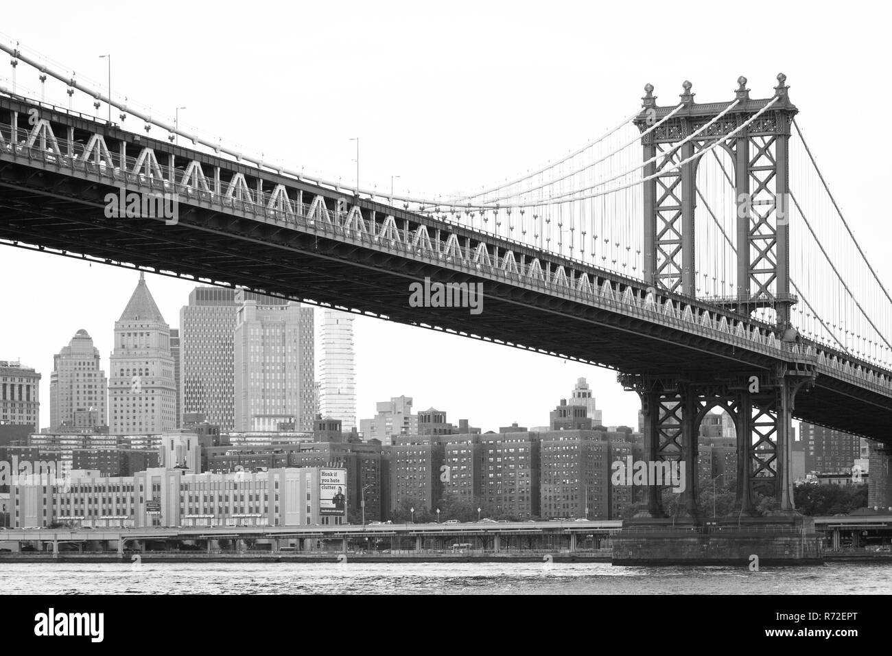Die Manhattan Bridge und den East River, von DUMBO, Brooklyn, New York City Stockfoto