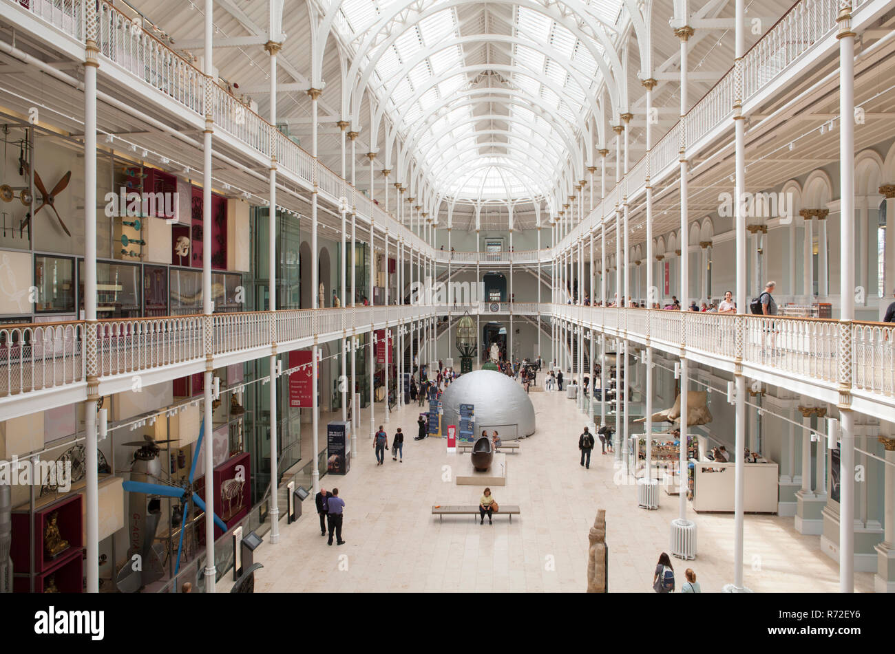 Das Innere des National Museum of Scotland in Edinburgh, Schottland Stockfoto