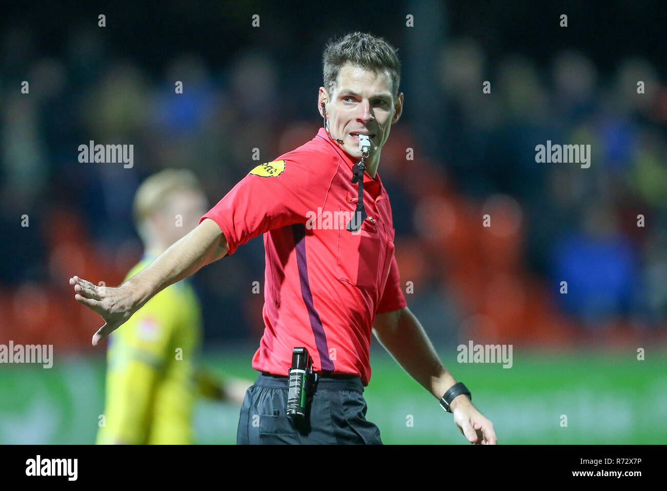 Leeuwarden, Niederlande, 30. November 2018 Fußball-niederländischen Keuken Kampioen Divisie 2018/2019: Cambuur v Eindhoven Schiedsrichter Jochem Kamphuis Stockfoto