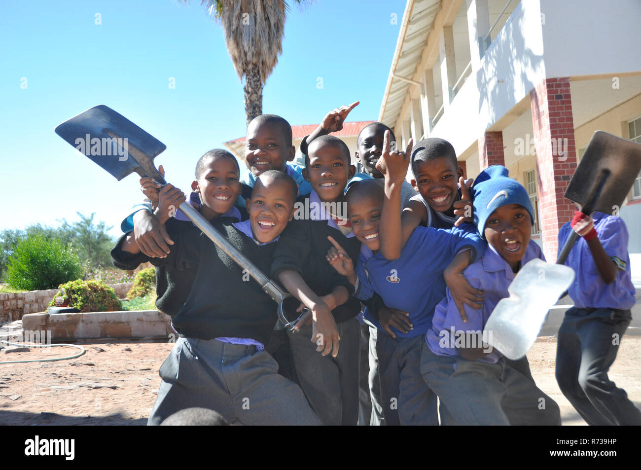 Namibia: Die Schule für Kinder, die ihre Eltern durch HIV in Maltahöhe verloren Spielen Rockstars sind Stockfoto