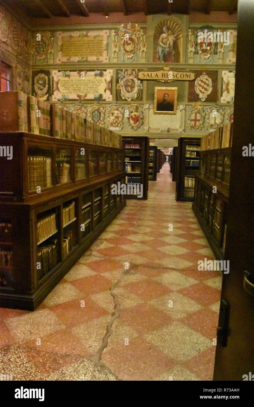 Die Bibliothek der Universität Bologna Stockfoto