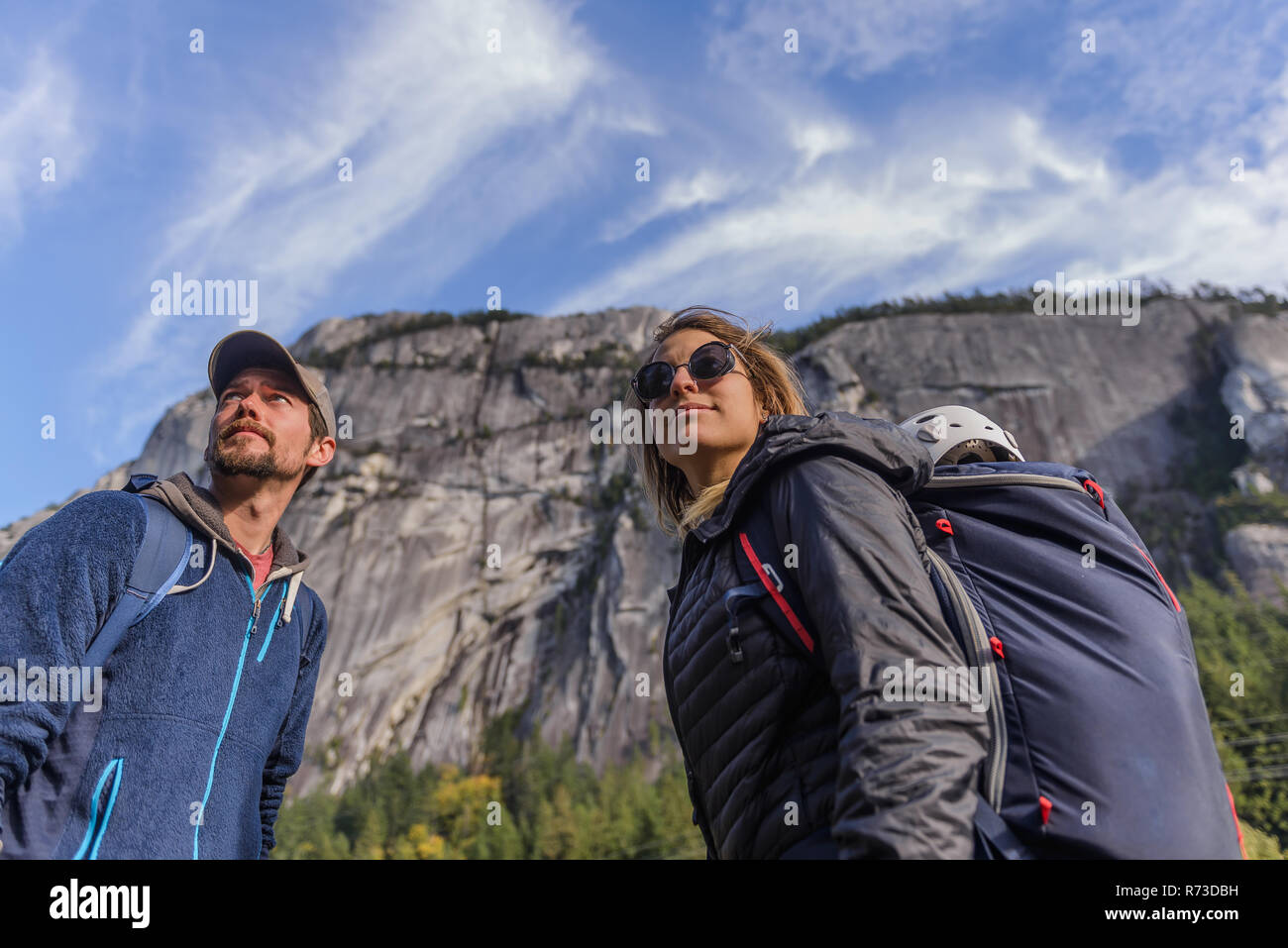 Kletterer Paar auf Malamute, Squamish, Kanada Stockfoto