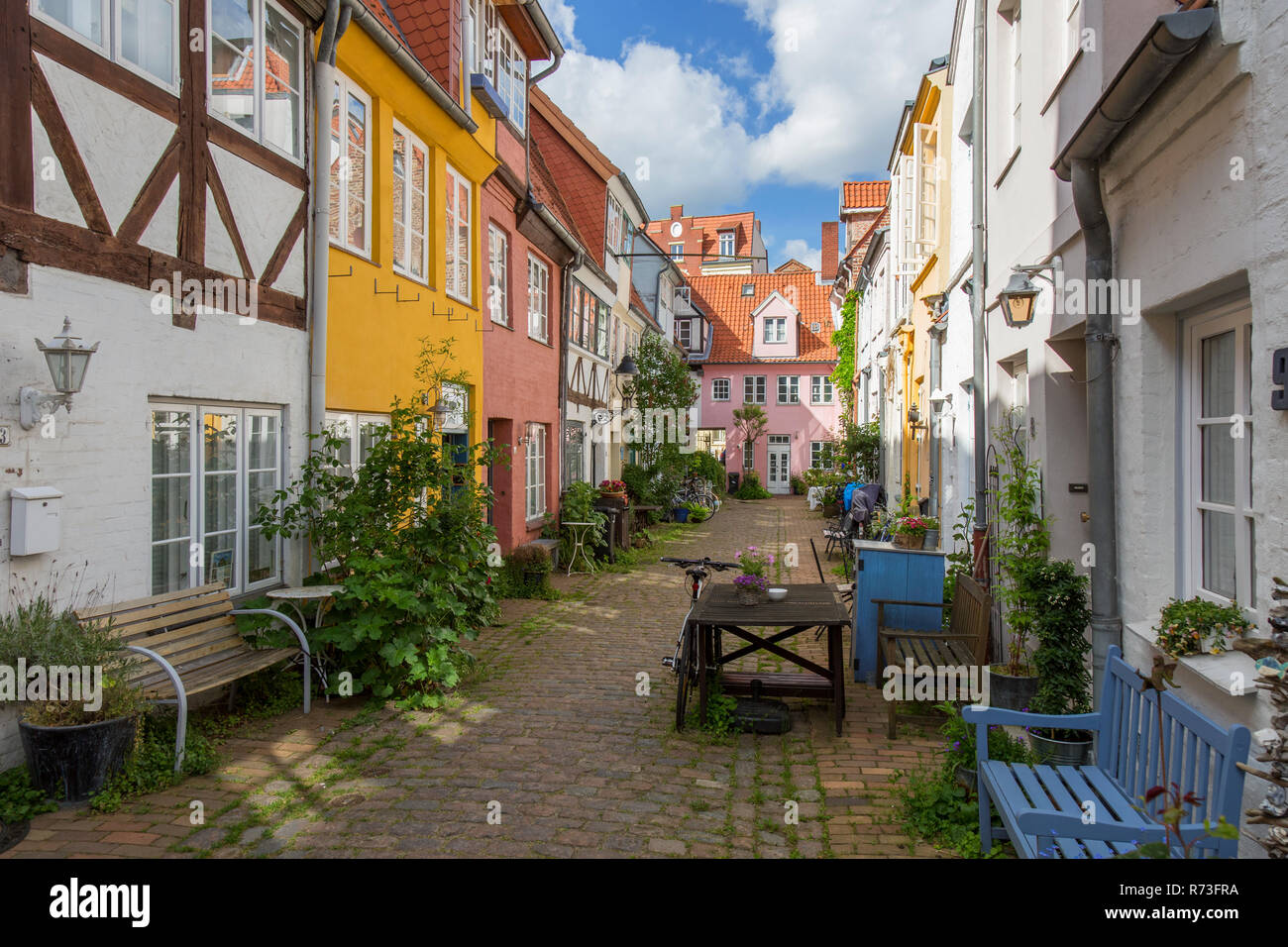 Bunte Häuser auf der Gasse Sievers Torweg in der Hansestadt Lübeck / Luebeck, Schleswig-Holstein, Deutschland Stockfoto