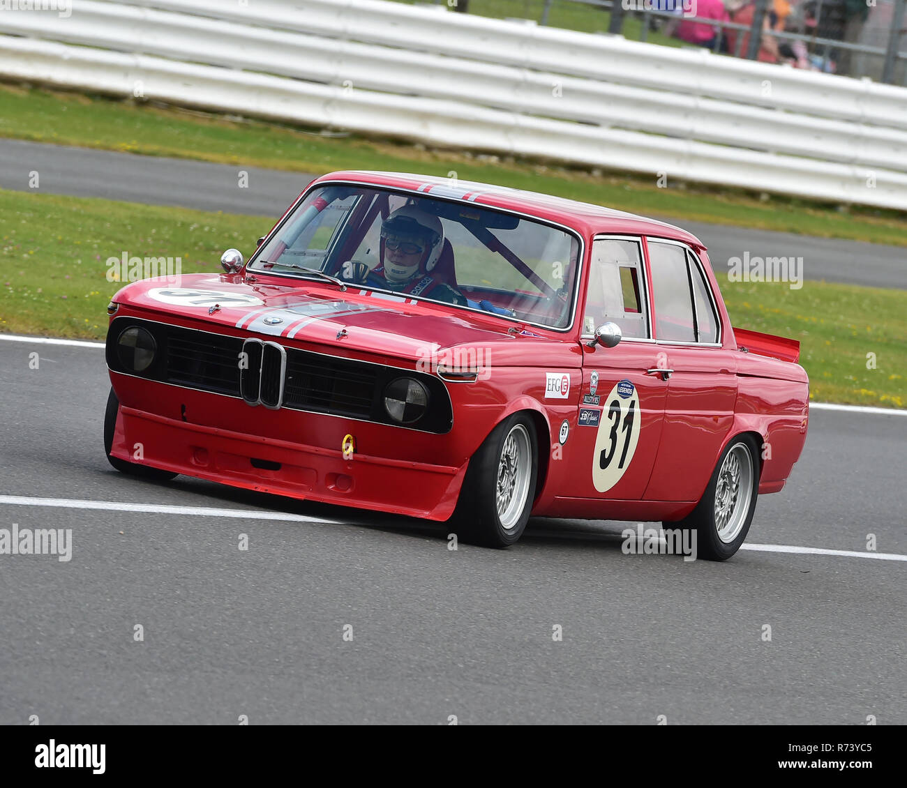 Les Ely, BMW 2000, historische Tourenwagen Challenge, 1966-1990, Silverstone Classic 2016, 60er Jahre Autos, Chris McEvoy, Cjm - Fotografie, klassische Rennwagen Stockfoto