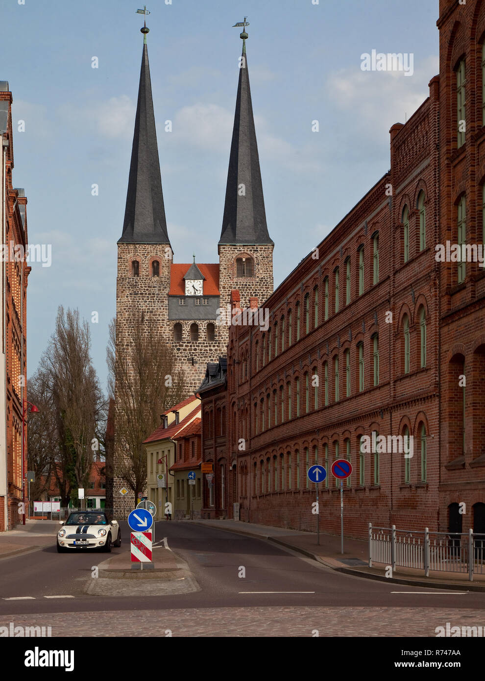 Burg bei Magdeburg, Unterkirche St. Nicolai. Blick von Westen durch die