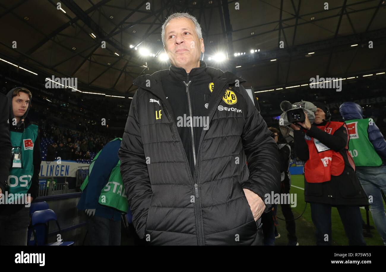 Firo: 08.12.2018 Fußball, 1.Bundesliga, Saison 2018/2019 FC Schalke 04 - BVB Borussia Dortmund Lucien Favre Porträt | Stockfoto