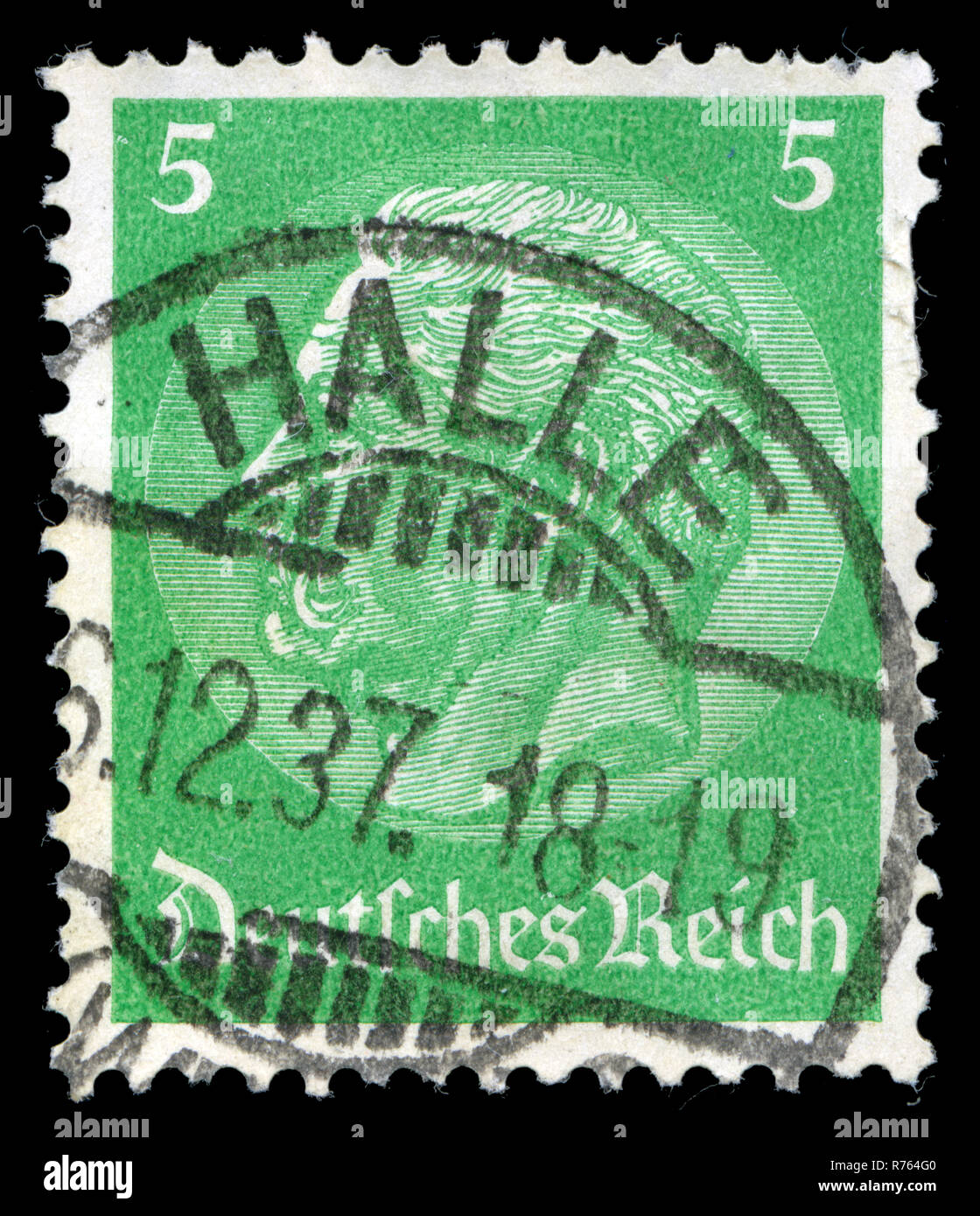 Briefmarken aus dem Deutschen Reich in die Paul von Hindenburg in das Medaillon Serie 1932 ausgestellt Stockfoto