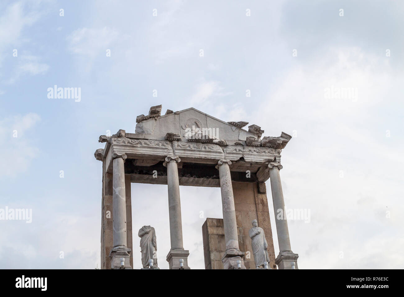 PLOVDIV, Bulgarien - August 06, 2015 - 21 - St internationale Folklore Festival in Plovdiv, Bulgarien. Folkloregruppen aus Bulgarien, der Türkei, Serbien, Spanien Stockfoto