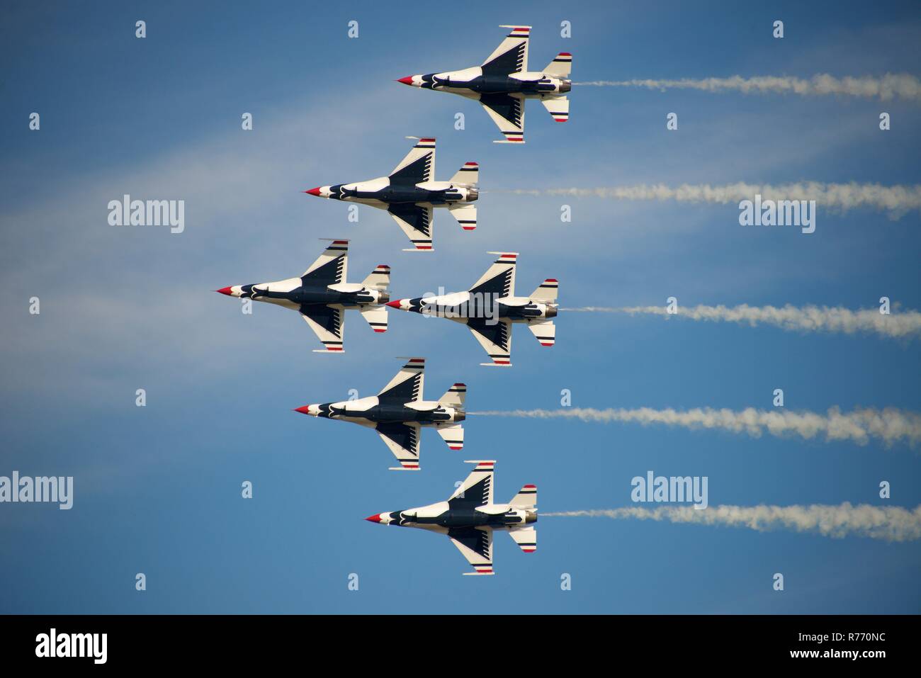 US Air Force Thunderbirds Durchführen an Tragflächen über Houston Airshow Stockfoto