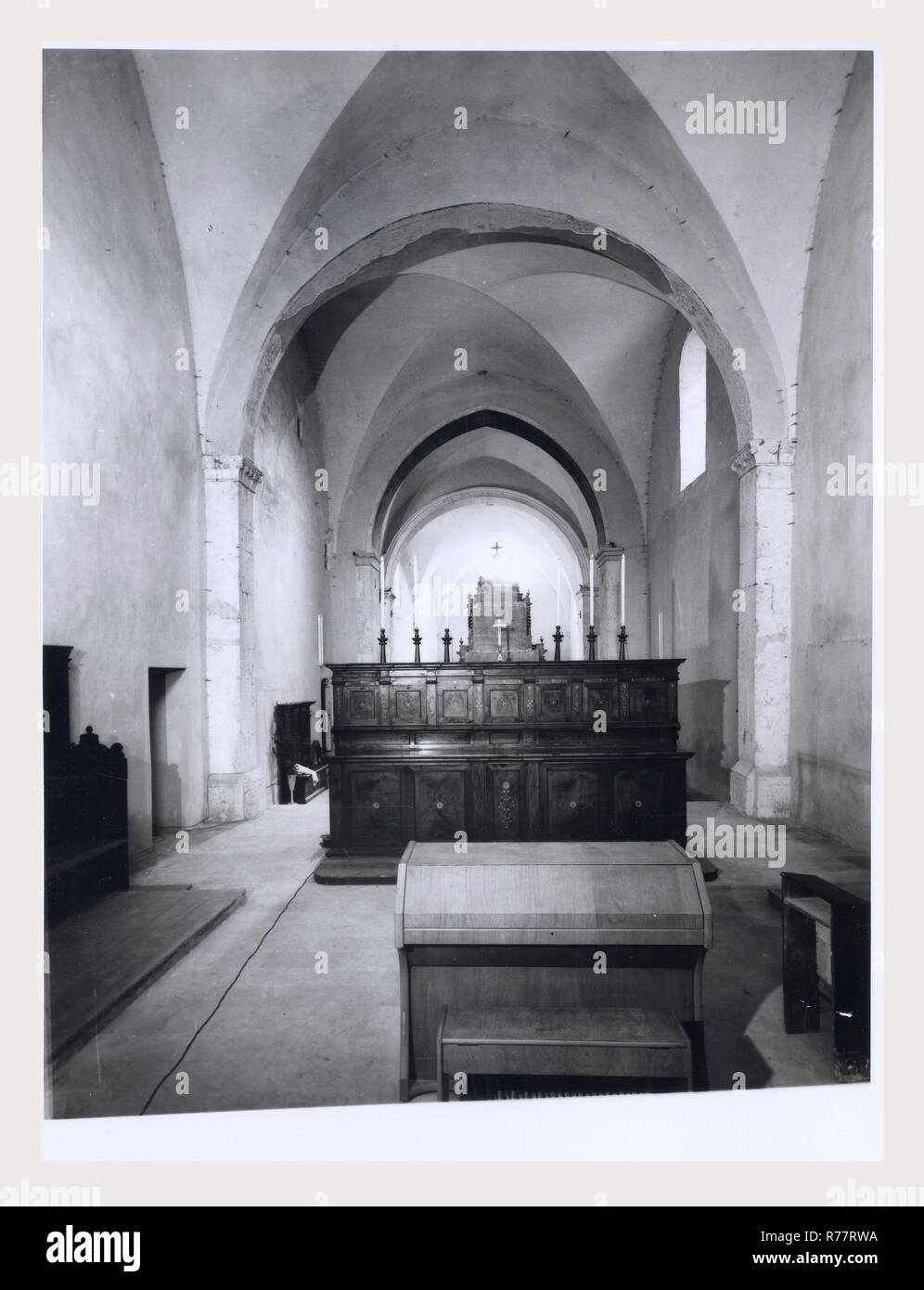 Abruzzen L'Aquila L'Aquila Madonna del Soccorso, dies ist mein Italien, die italienische Land der Geschichte, Ansichten von Außen, Kreuzgang und eine umfassende Abdeckung der inneren Stockfoto