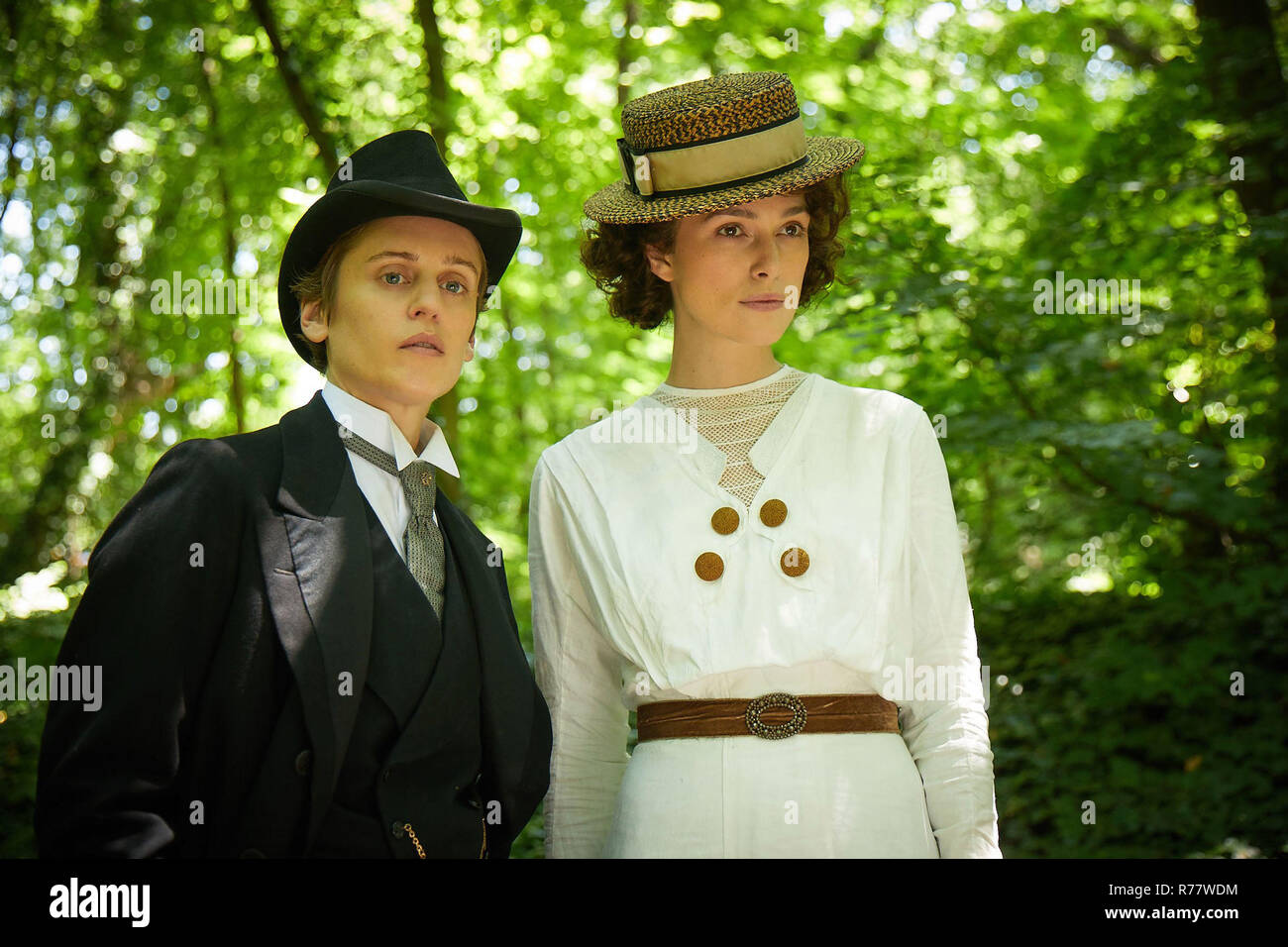 Original Film Titel: Colette. Englischer Titel: Colette. Jahr: 2018. Regisseur: Wash Westmoreland. Stars: KEIRA KNIGHTLEY; DENISE GOUGH. Credit: FETT FILME/Album Stockfoto