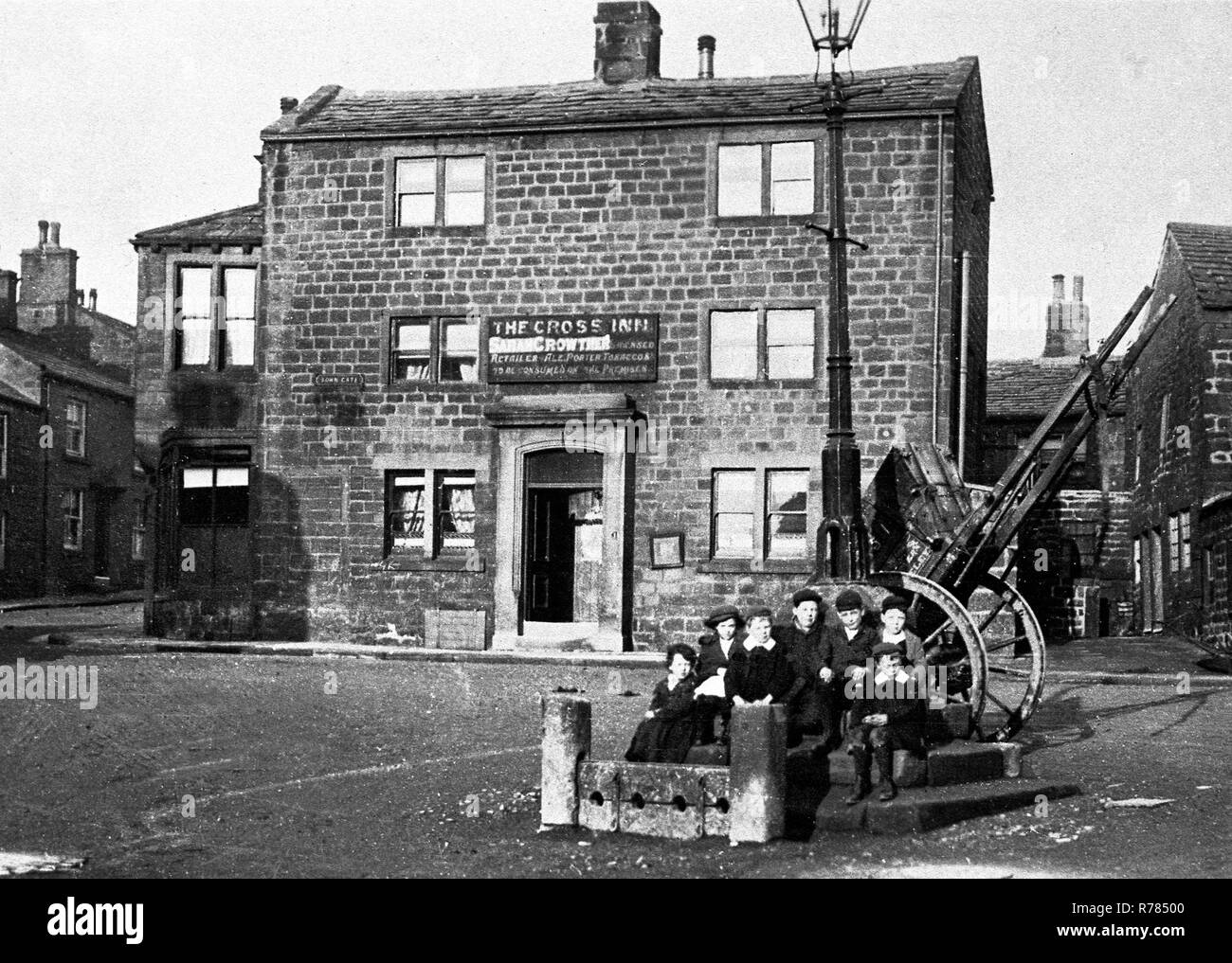 Alte Kreuz und Aktien, Guisley Stockfoto