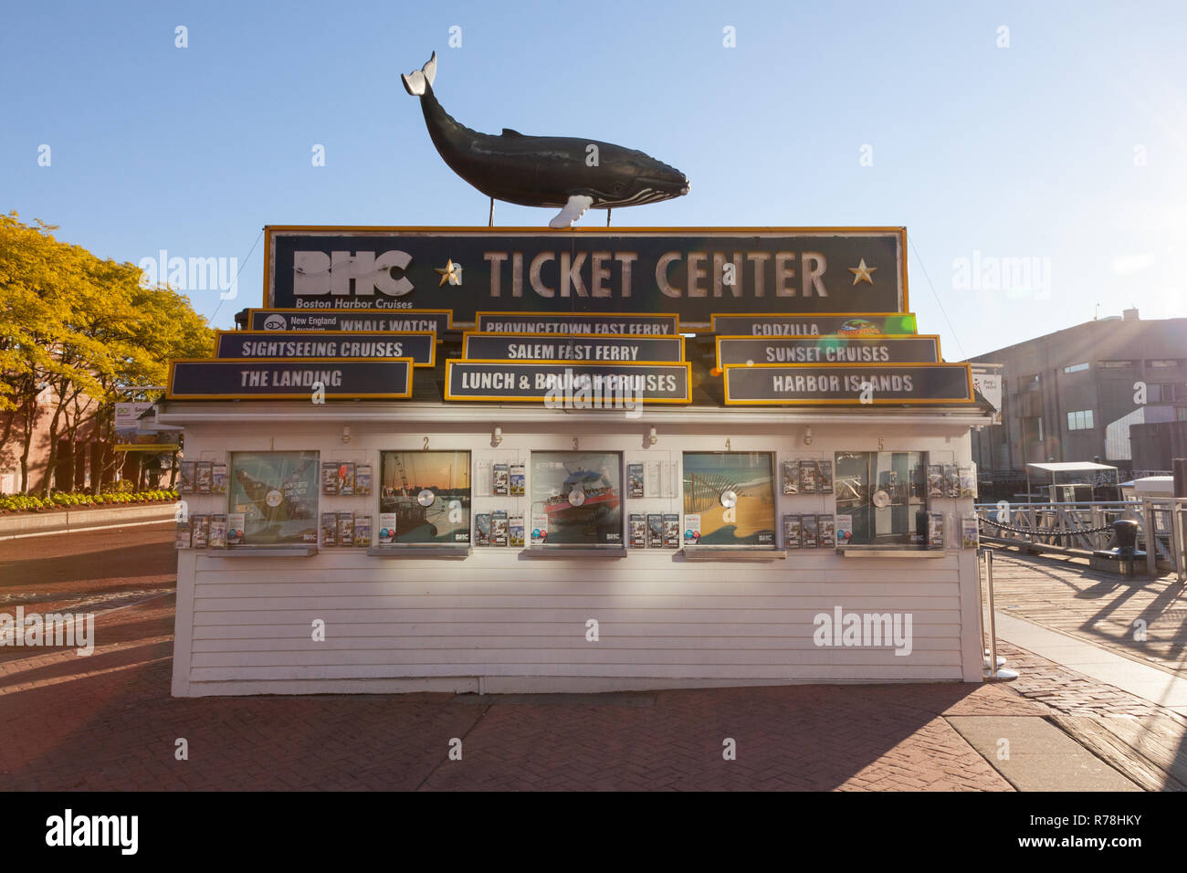 Whale Watch und Boston Harbor Tour boot Ticket Office, Long Wharf, Boston, Massachusetts, Vereinigte Staaten von Amerika. Stockfoto