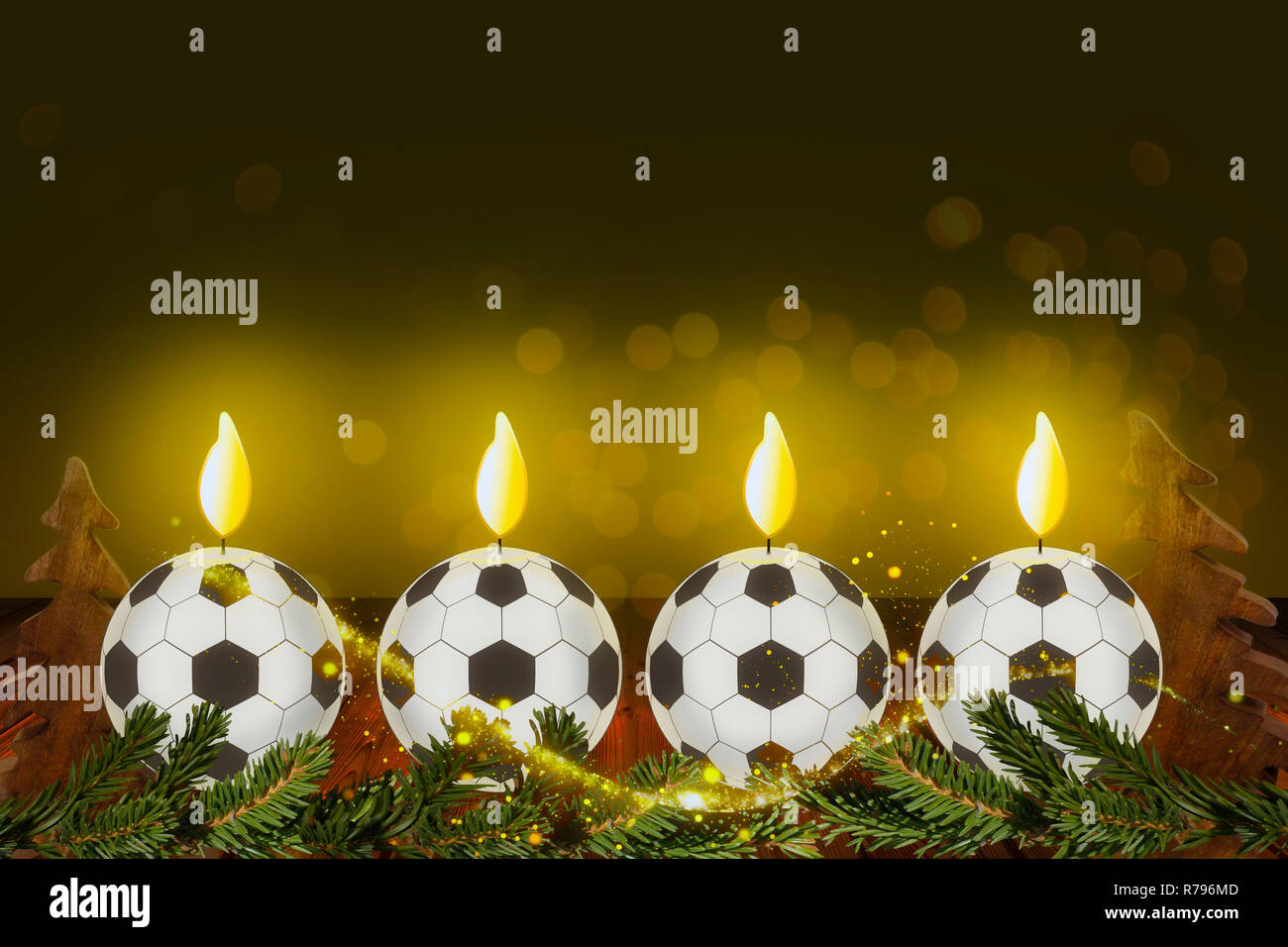 Fußball christmas ball hängen an der Tanne Zweig, Sport steeling Karte Stockfoto