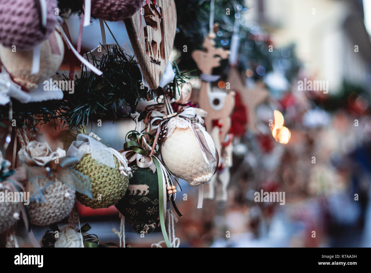 Eine berühmte Weihnachtsmarkt, der jedes Jahr in Santa Maria Maggiore, Italien Stockfoto